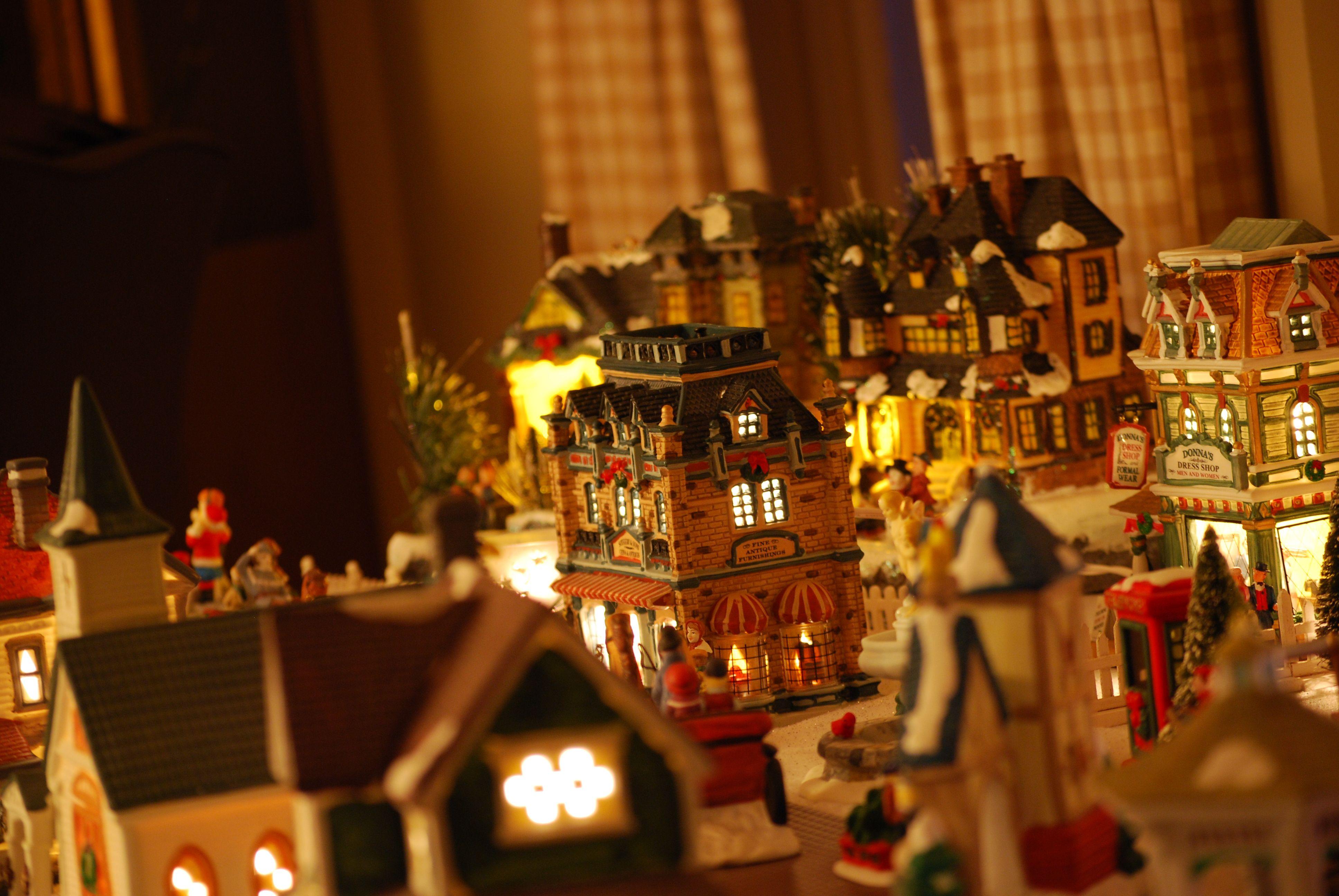 3872x2592 Christmas Eve and Christmas Day Programming Schedule