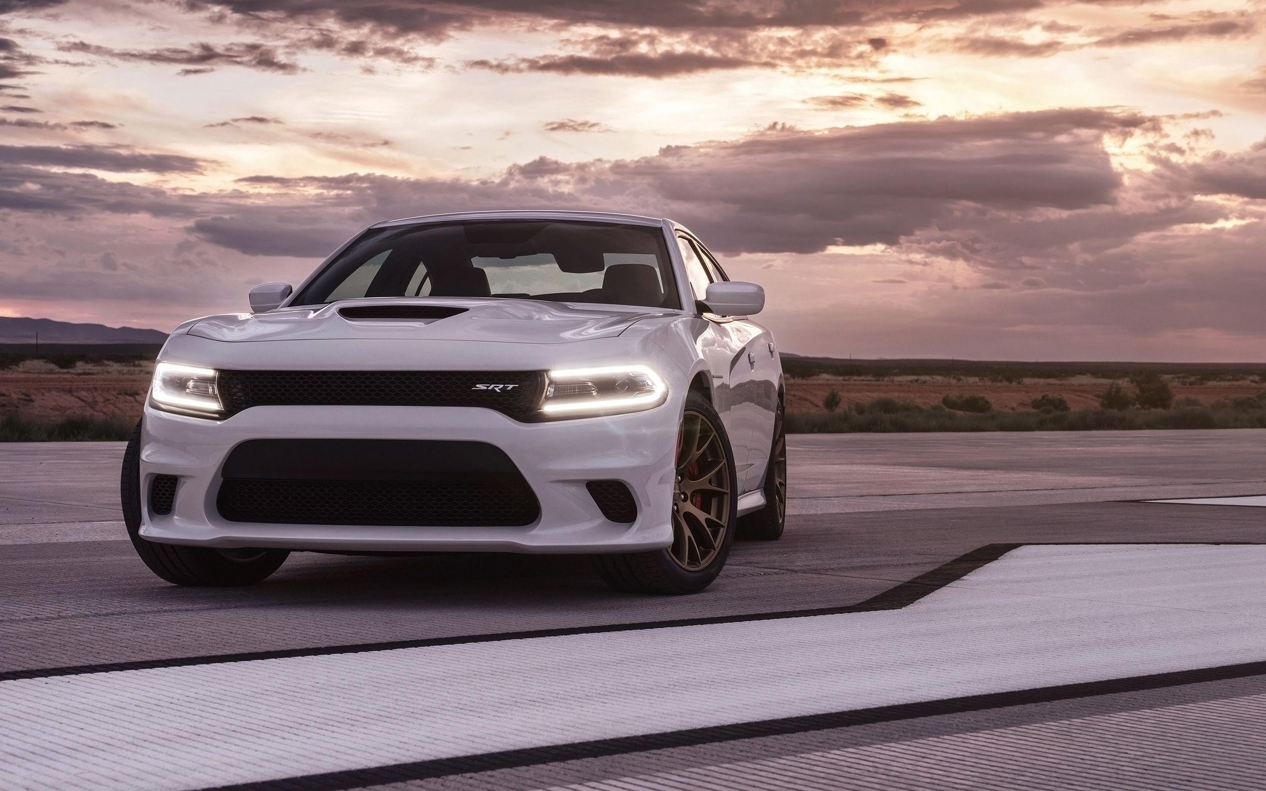 2560x1600 Dodge Charger SRT Hellcat Track