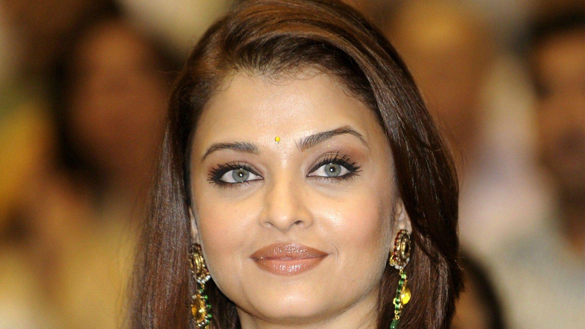 Aishwarya Rai Face Wallpapers Top Free Aishwarya Rai Face Backgrounds