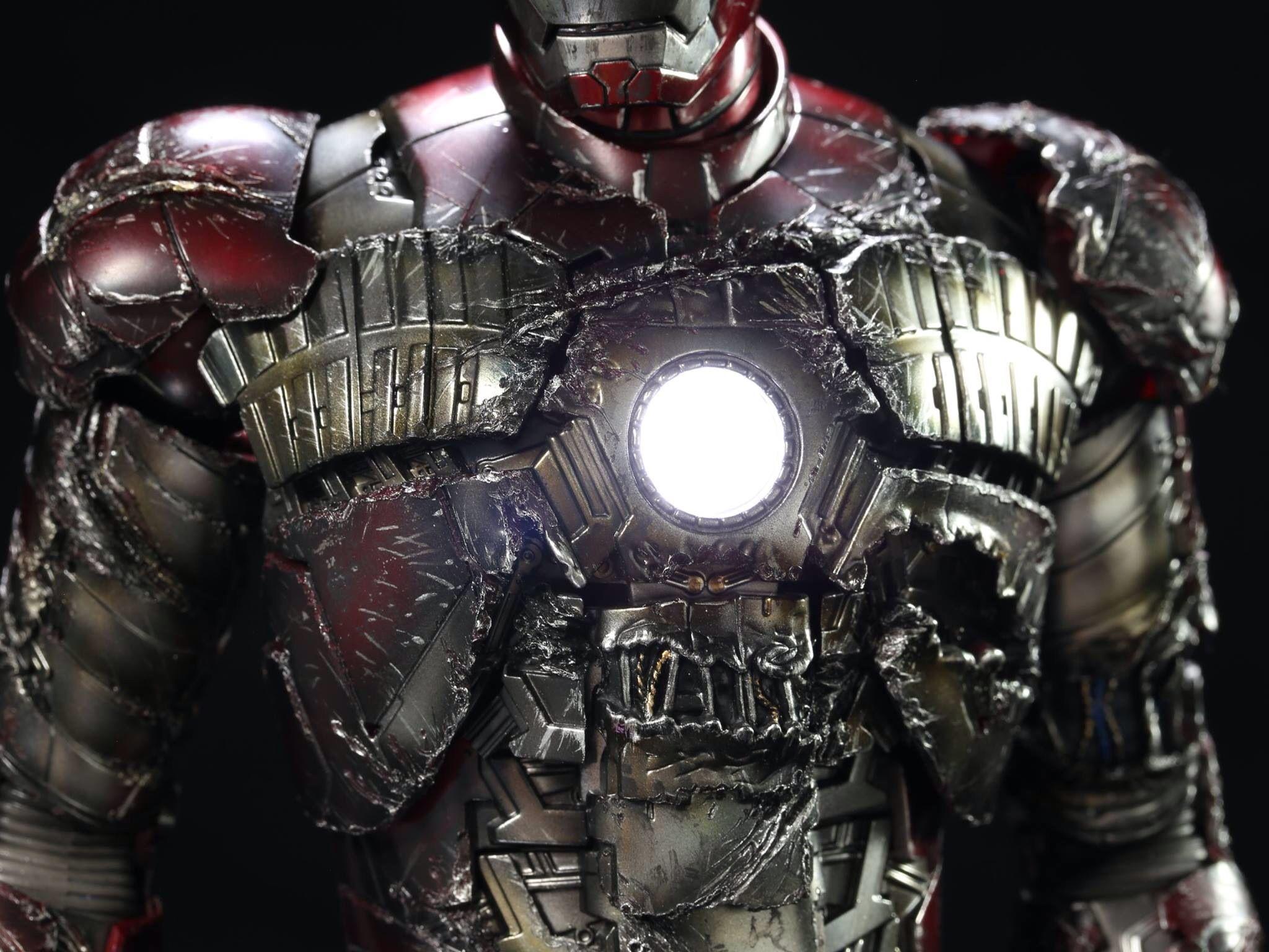 2048x1536 Custom battle damage Hot Toys Iron Man Mark V. JCG. Hot toys iron man, Hot toys, Iron man