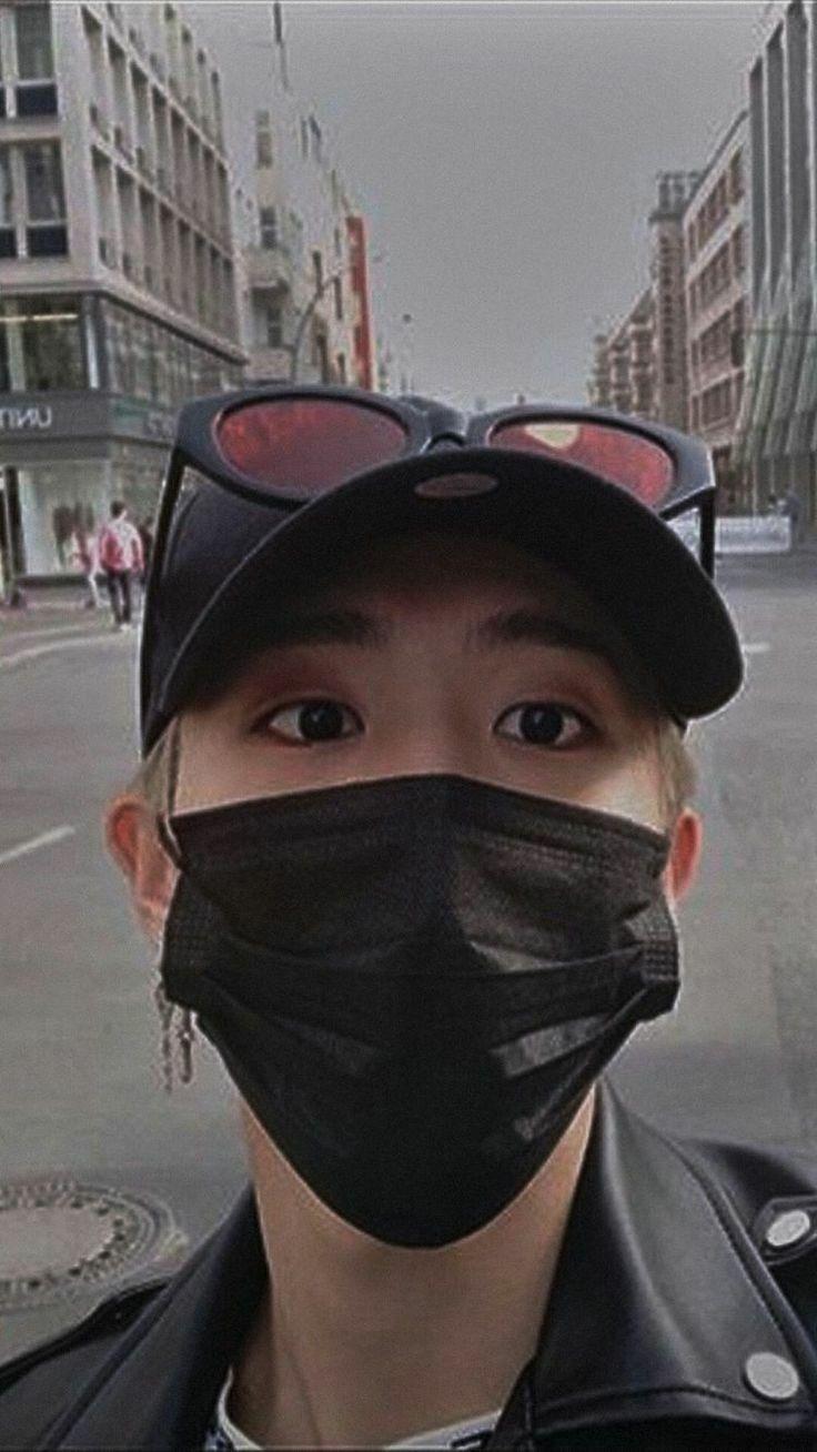 736x1308 jeongin lockscreen