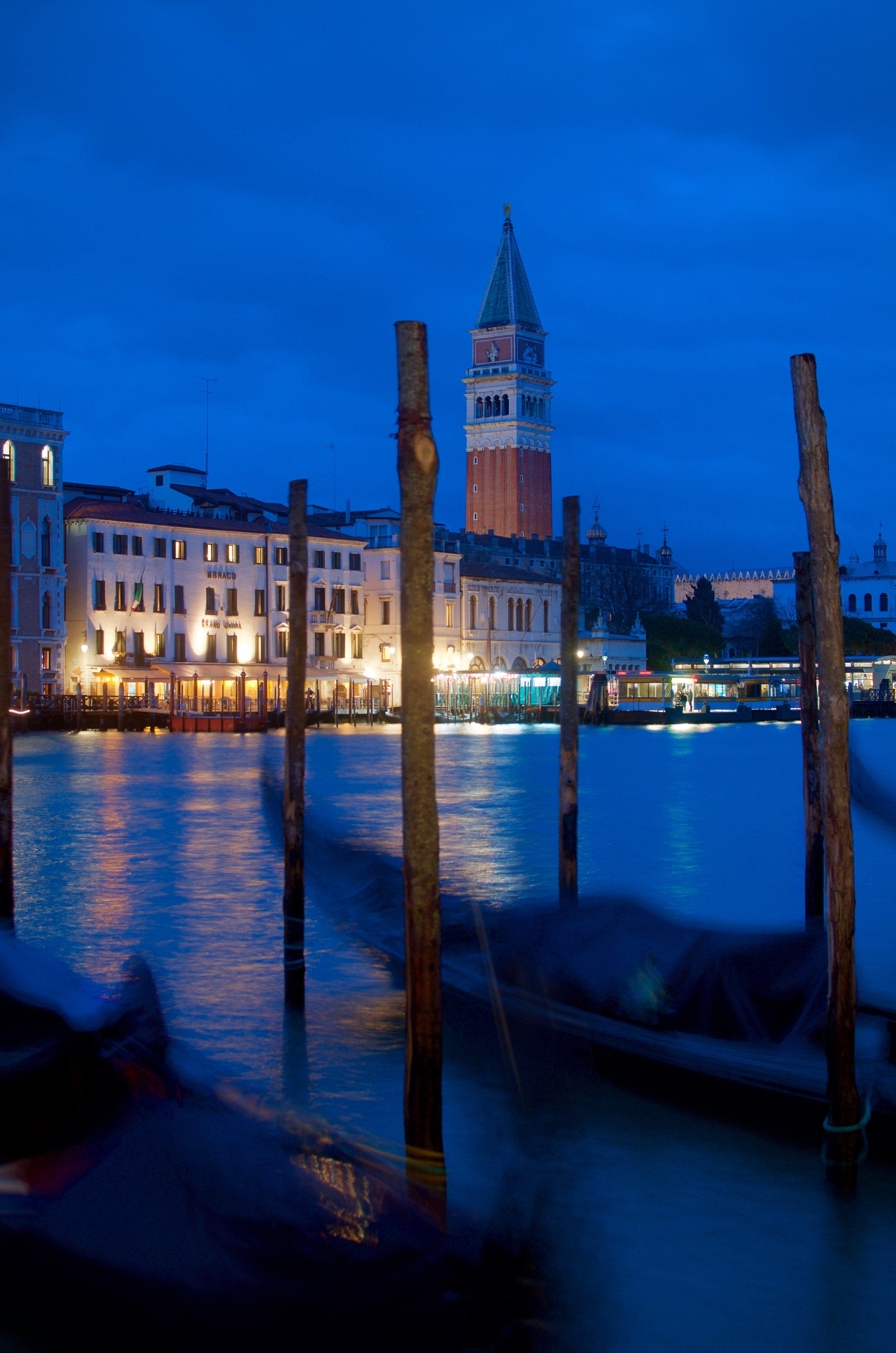 3264x4928 Wallpaper / night venice gondola st marks campanile and canal grande HD 4k wallpaper