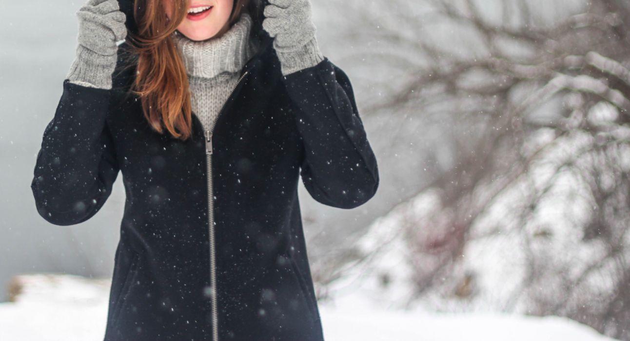 1292x700 Winter Coat Wallpaper