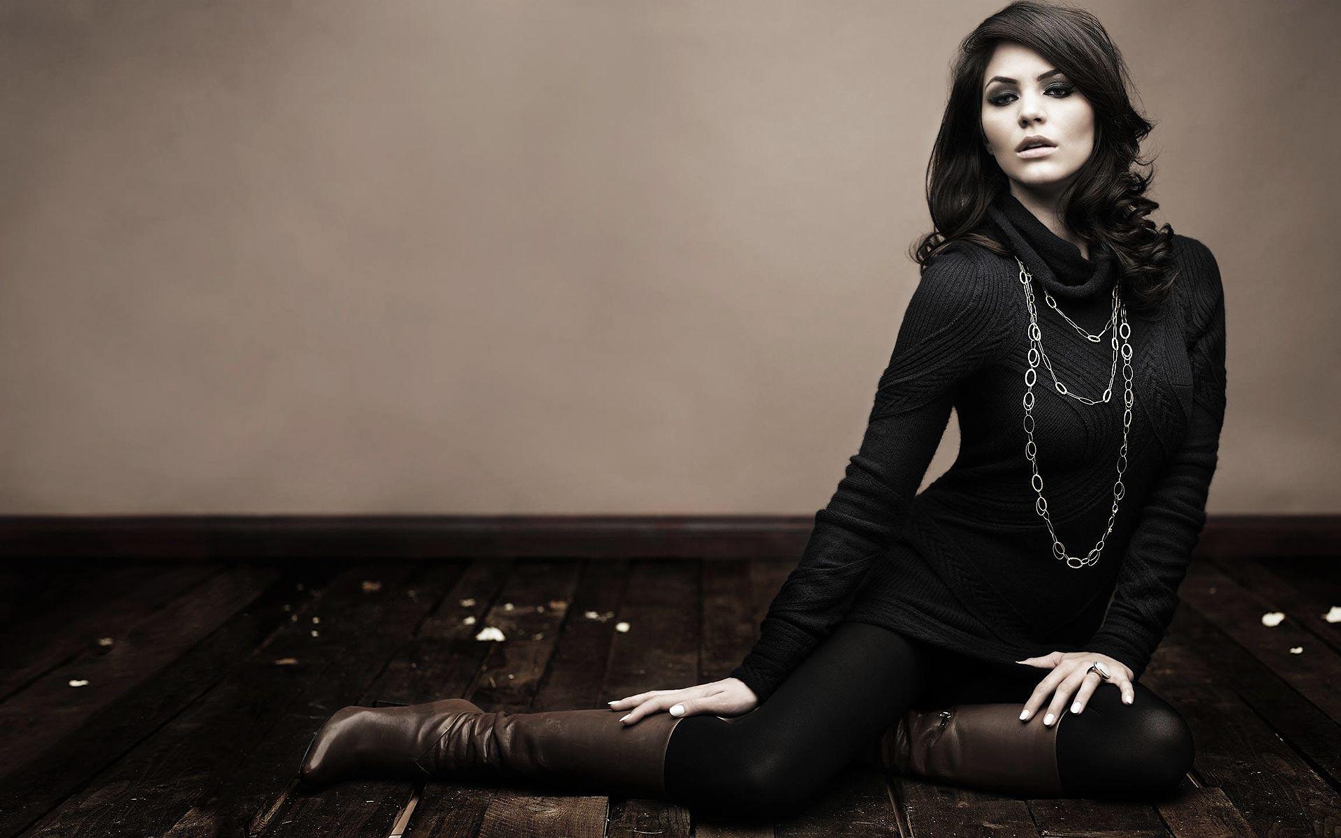 1920x1200 brunettes, women, actress, Katharine McPhee, singers, black hair wallpaper
