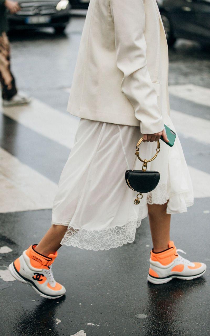 800x1280 Free download 2019 2020 Autumn Winter Paris Fashion Week Cool street fashion [1080x1620] for your Desktop, Mobile & Tablet. Explore 2020 Winter Wallpaper Winter Wallpaper, Winter 2020 Wallpaper, Winter 2020 HD Wallpaper