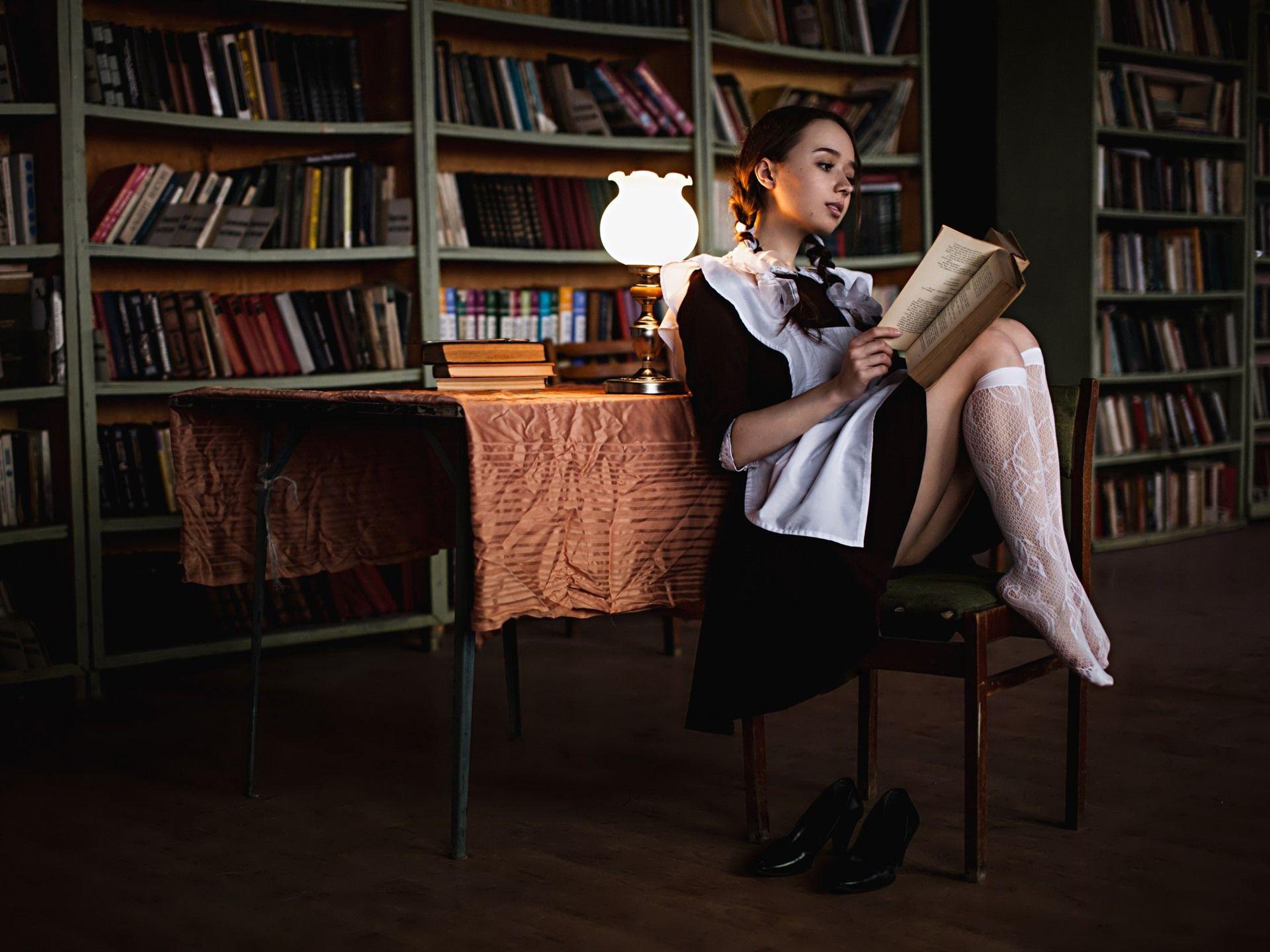 1920x1440 Wallpaper Young girl reading book, library, lamp 2560x1600 HD Picture, Image