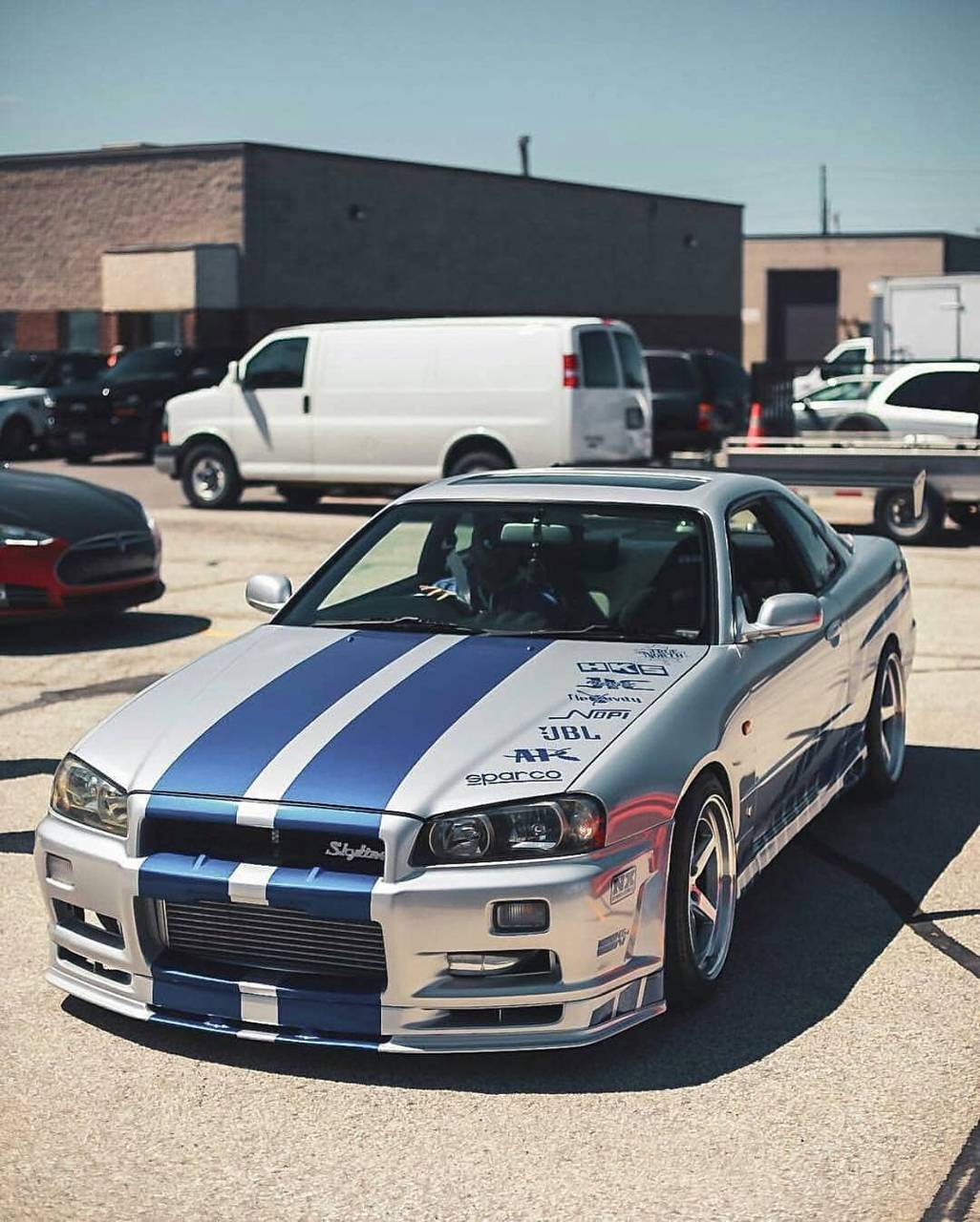 1026x1280 gtr 34 skyline wallpaper
