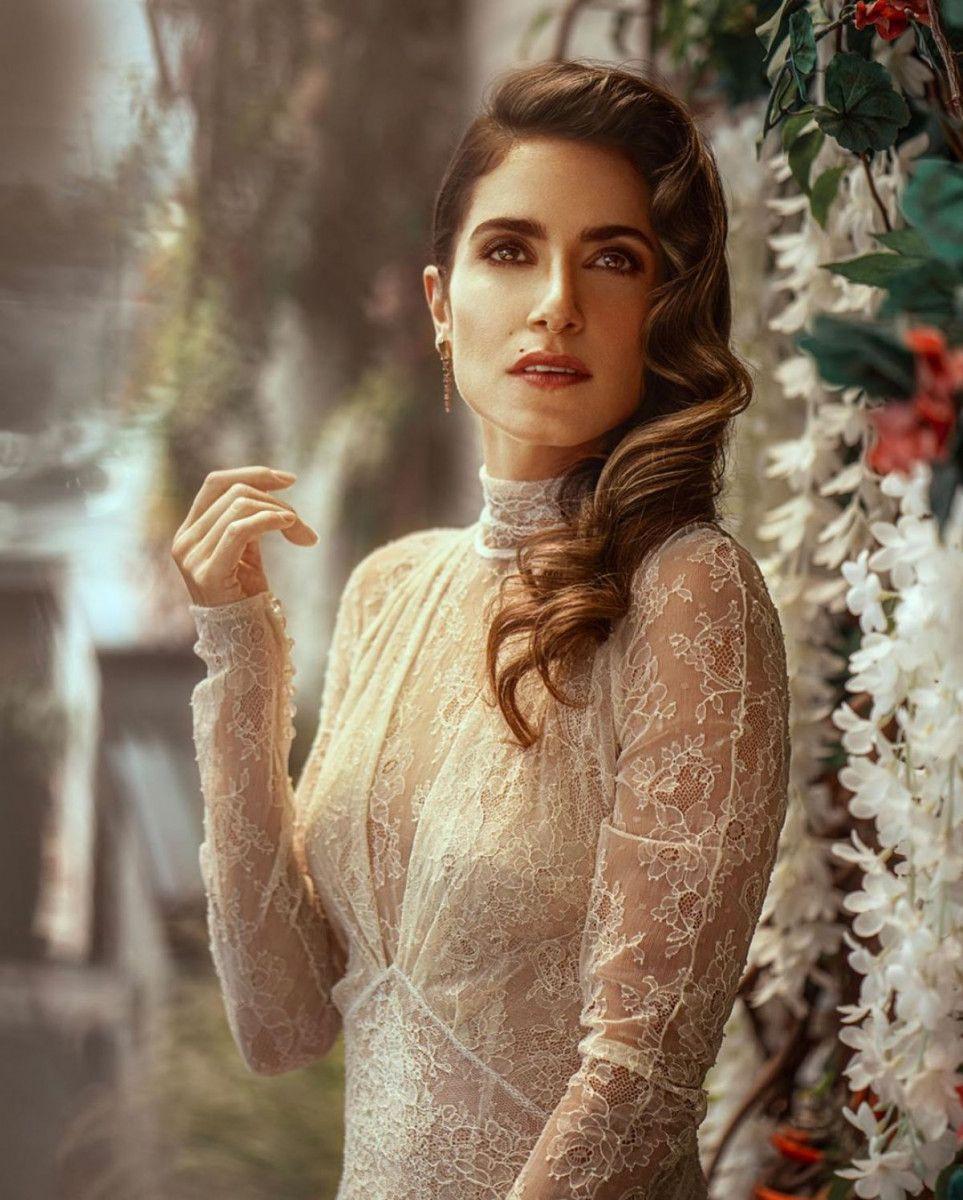 963x1200 Nikki Reed wallpaper