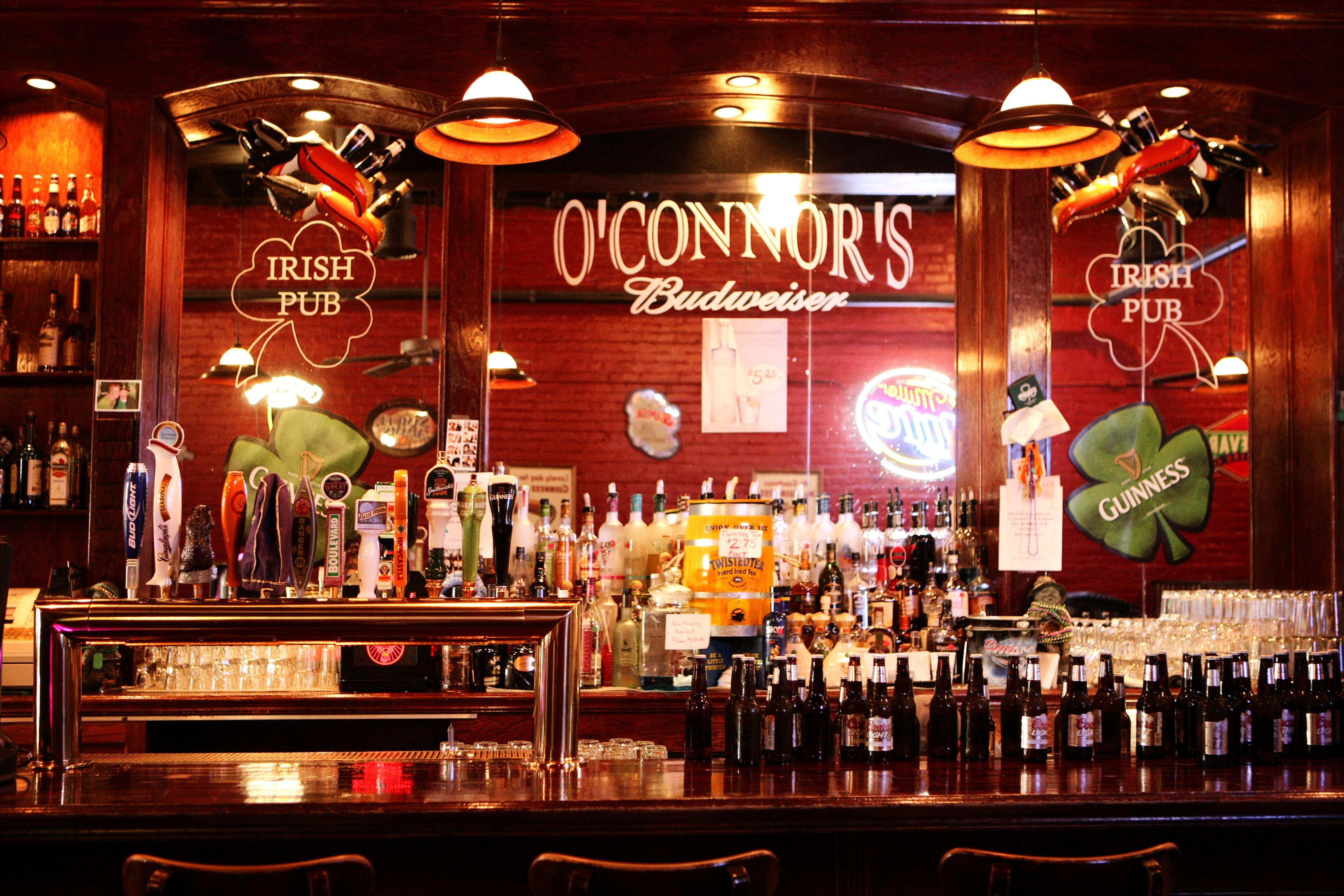 4036x2691 Irish Pub Background .