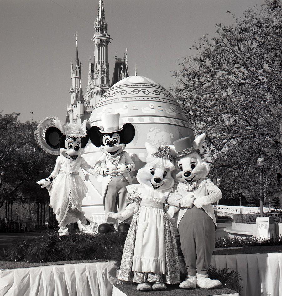 900x947 Vintage Walt Disney World: Mr. & Mrs. Easter Bunny Visit Magic Kingdom Park. Disney Parks Blog