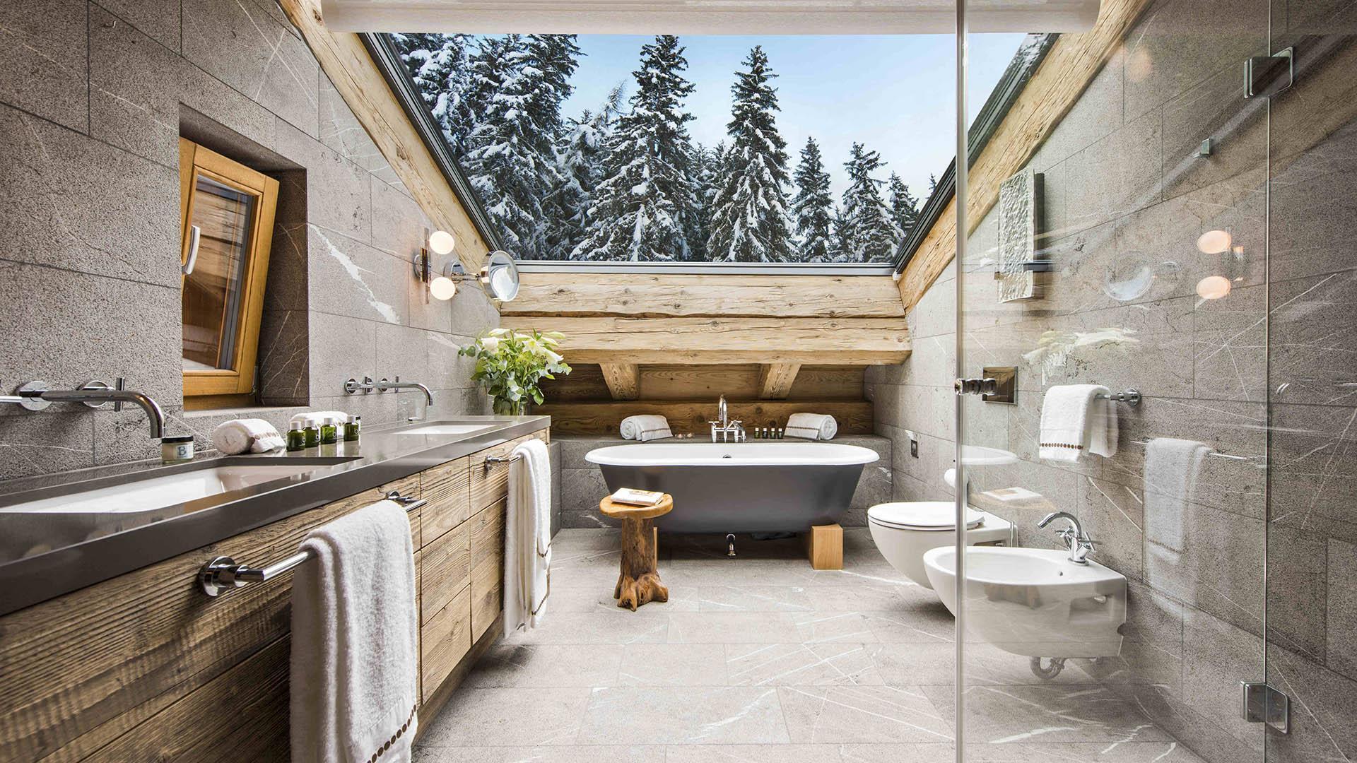 1920x1080 Modern rustic bathroom in a Swiss chalet [1920 x 1080]