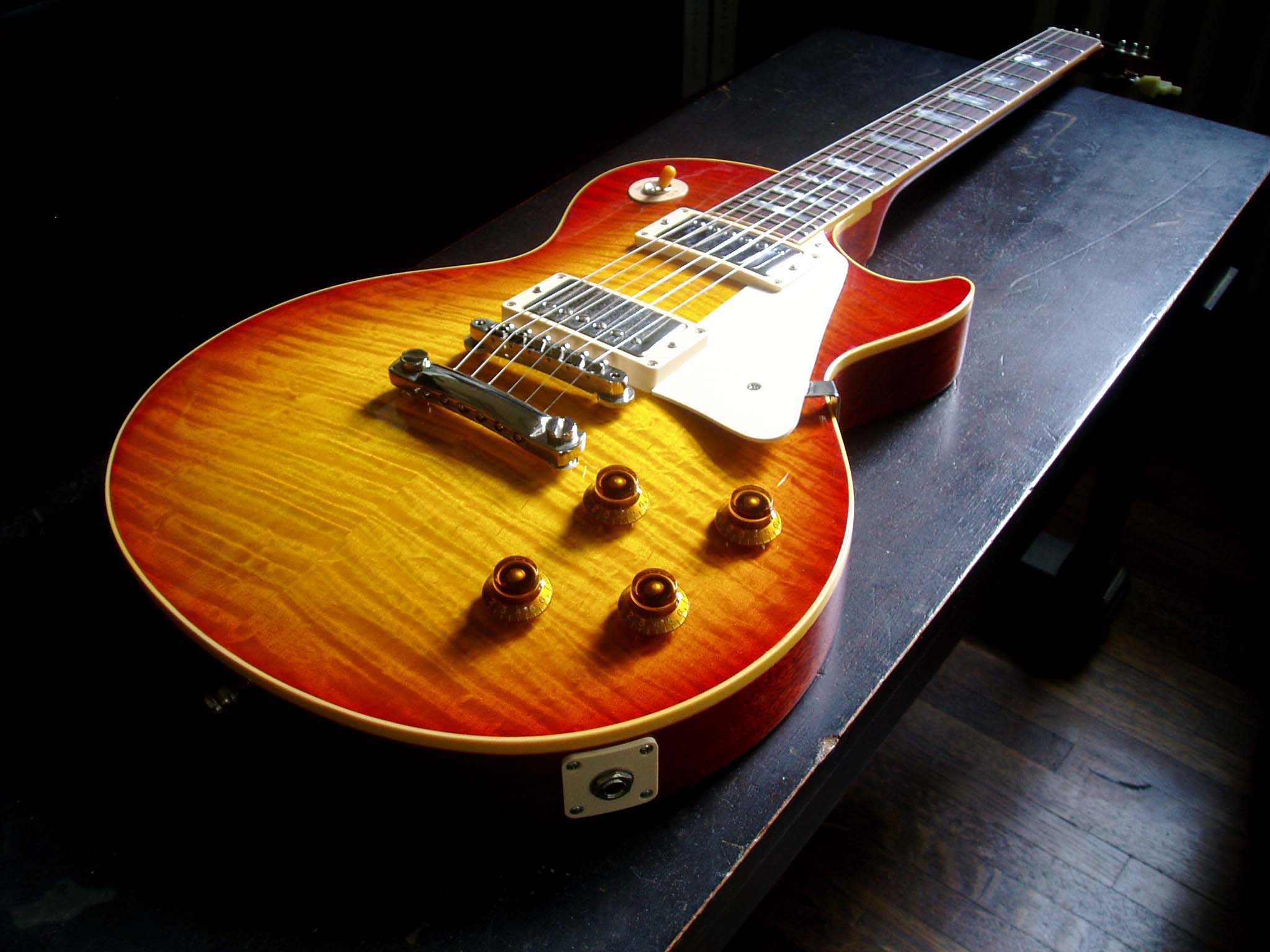 2048x1536 Related Picture Gibson Les Paul Guitar Music Desktop Les Paul Standard HD Wallpaper