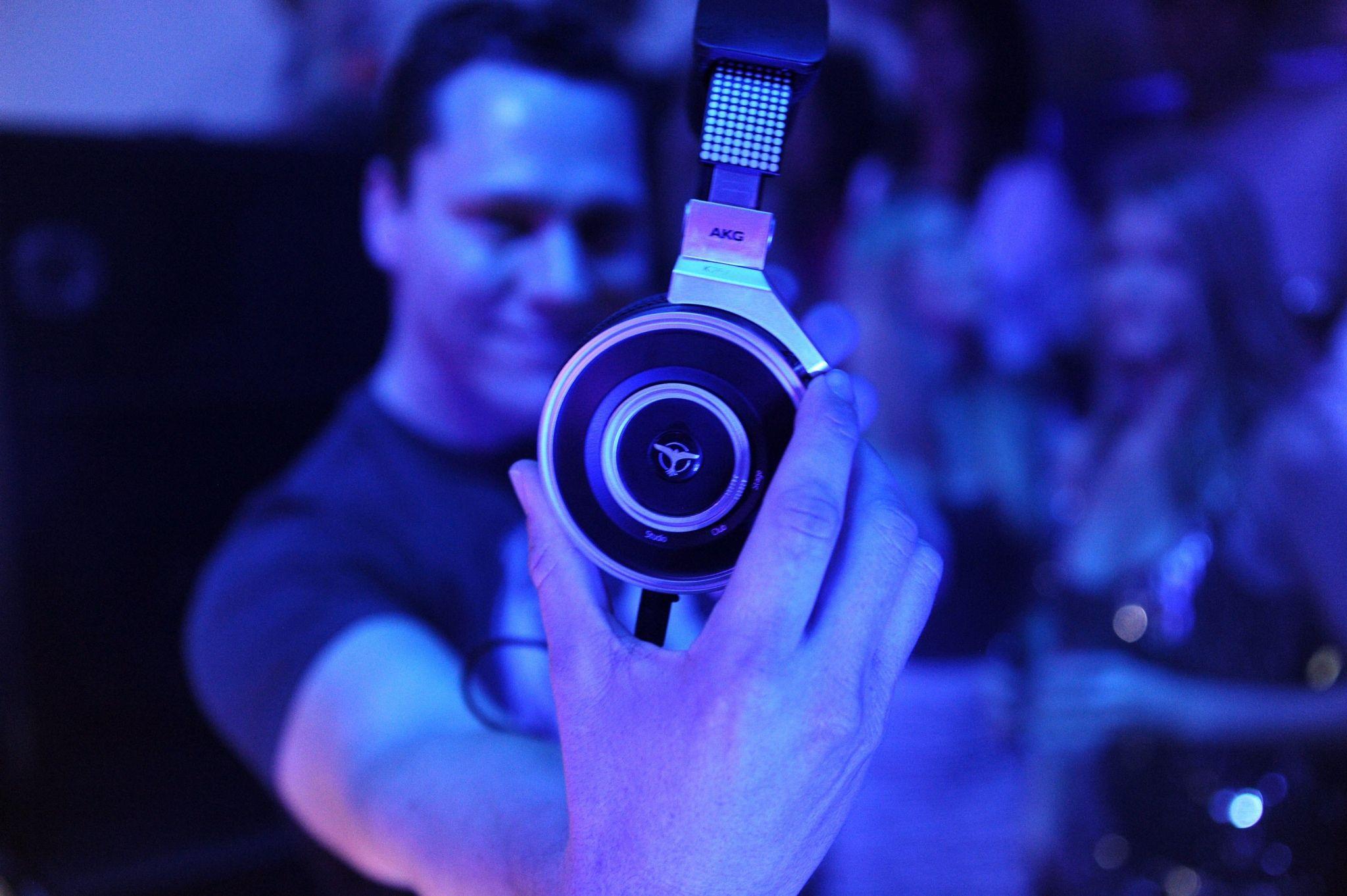 2048x1362 Tiesto HD Wallpaper .
