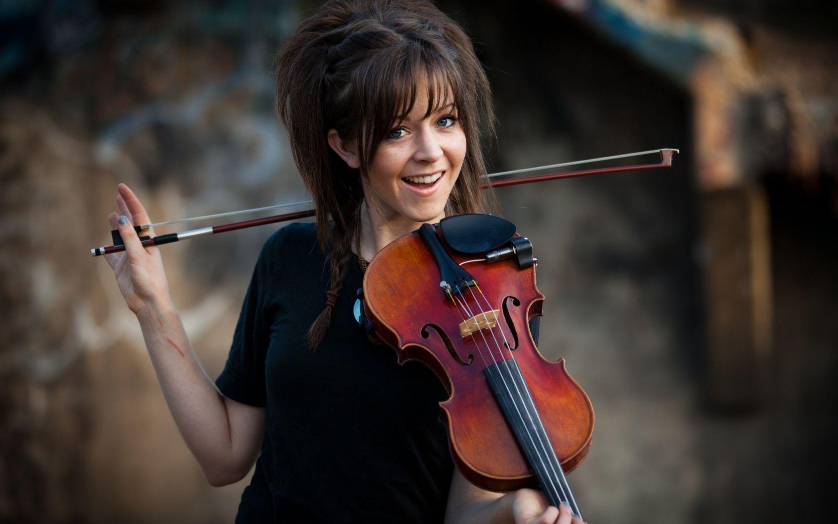 1680x1050 Brunette Girl Violin wallpaperx1050