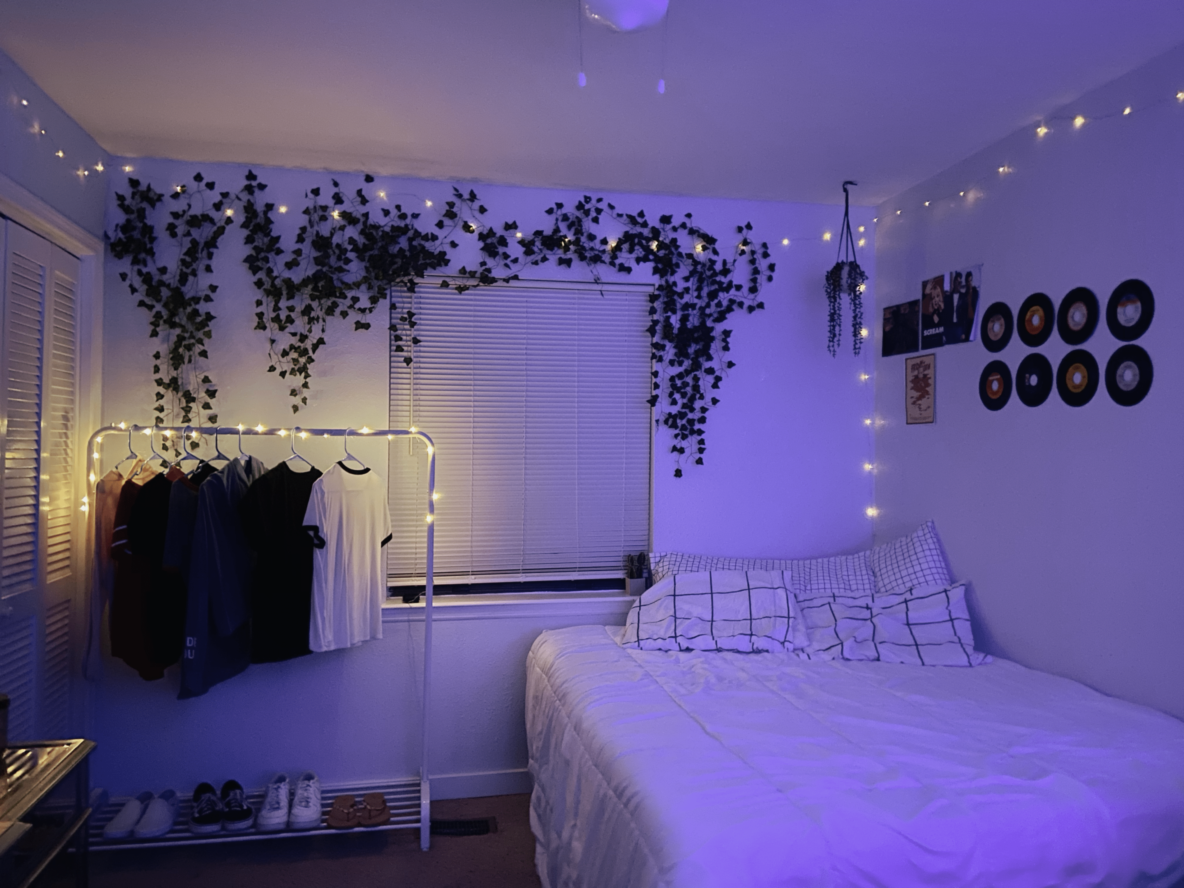 4032x3024 VINTAGE AESTHETIC ROOM FAIRY LIGHTS. Cool rooms, Redecorate bedroom, Aesthetic rooms