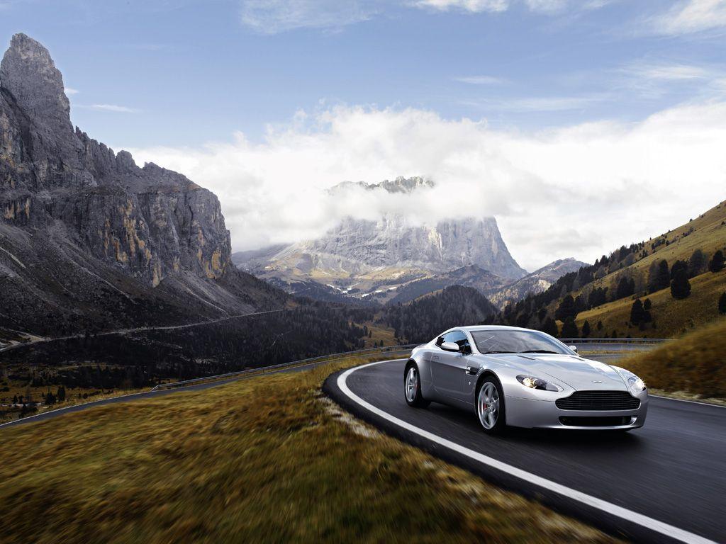 1024x768 Cars: Aston Martin V12 Vantage, picture nr. 37715