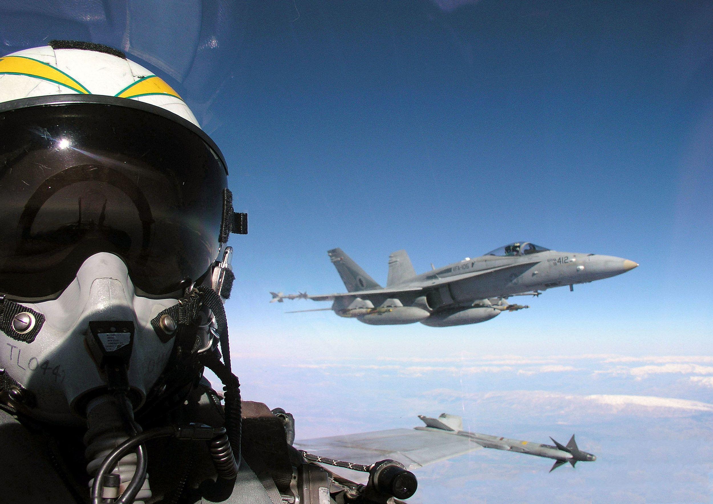 2500x1770 of the Coolest Fighter Jets in American History