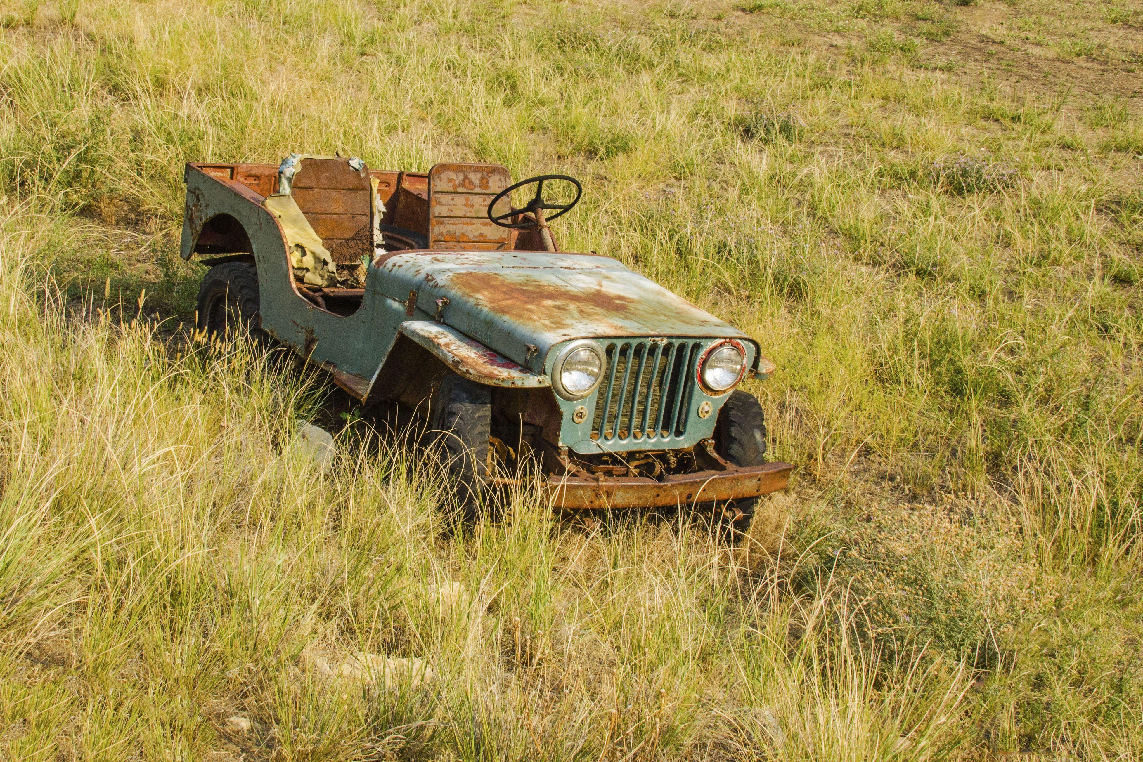 3912x2609 Old Jeep Wallpaper