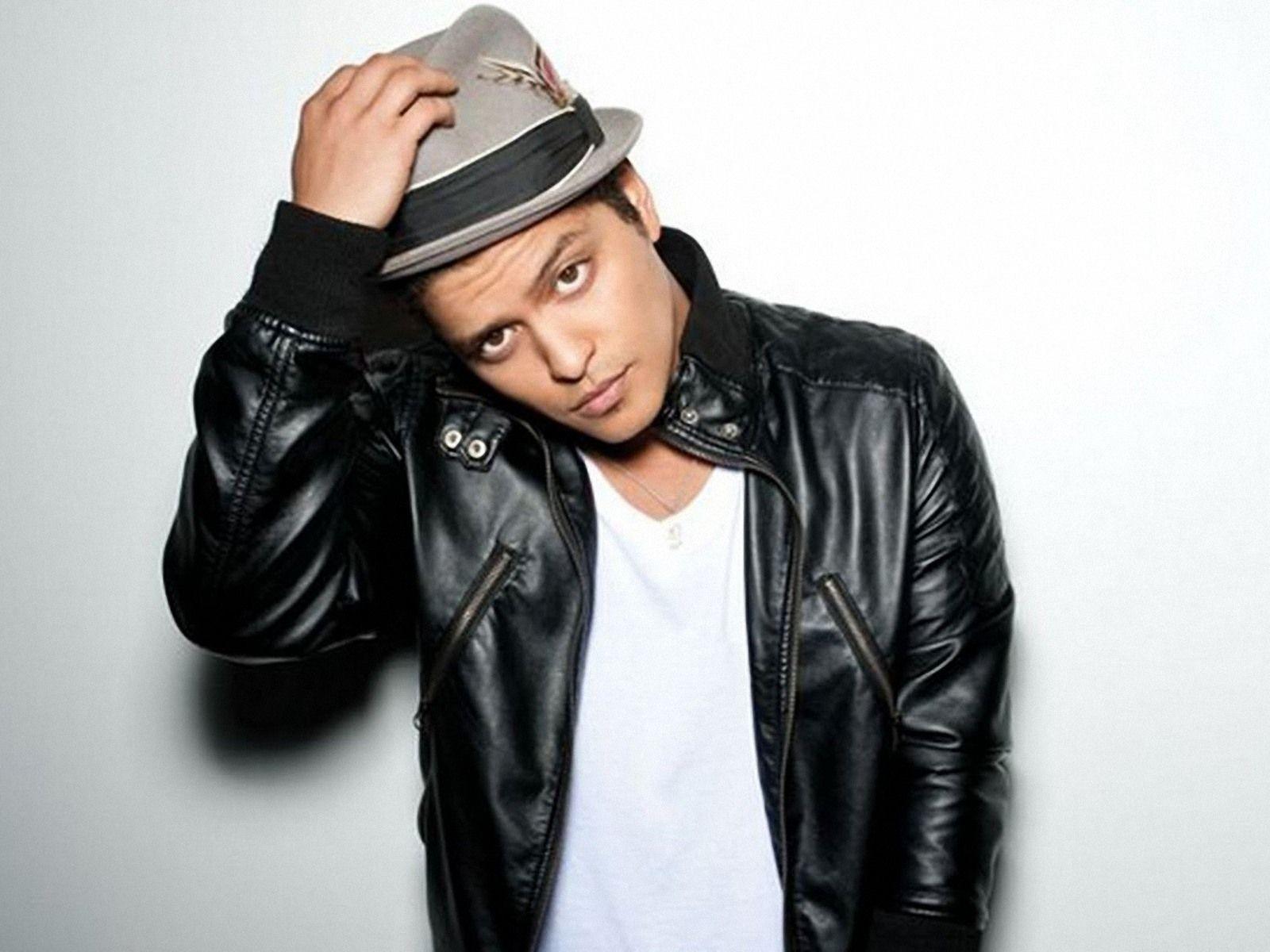 1600x1200 Bruno mars biography height weight facts Affairs networth