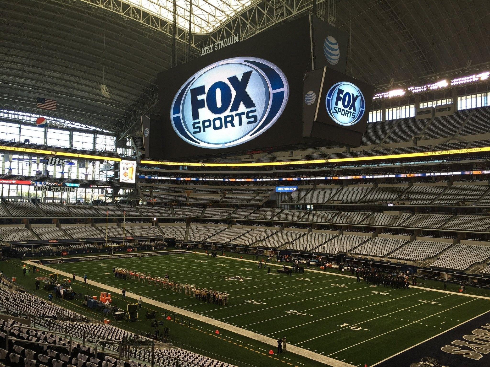 2048x1536 How big is the Dallas Cowboys' massive screen in AT&T Stadium?