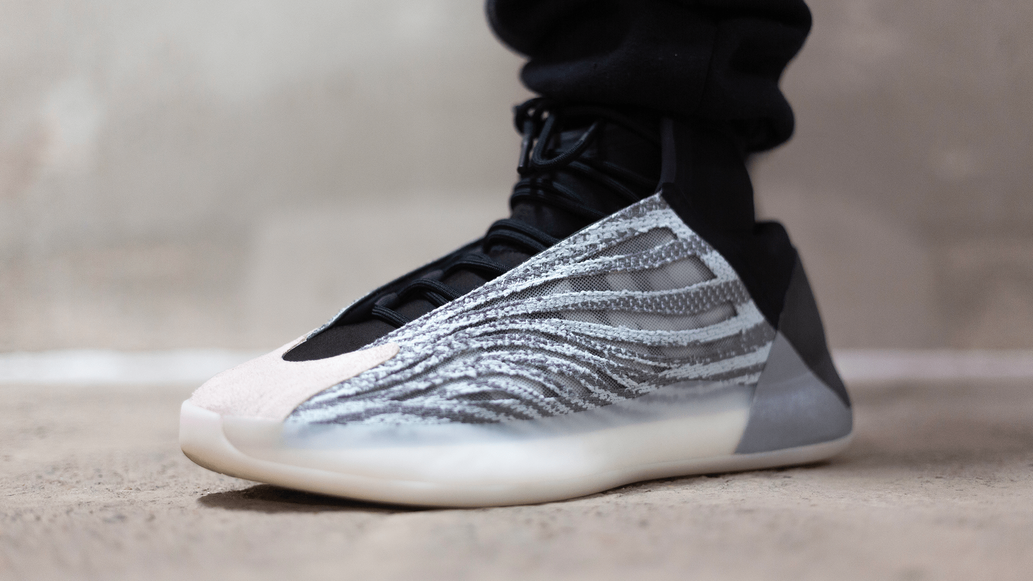 2048x1152 Yeezy Wallpaper HD
