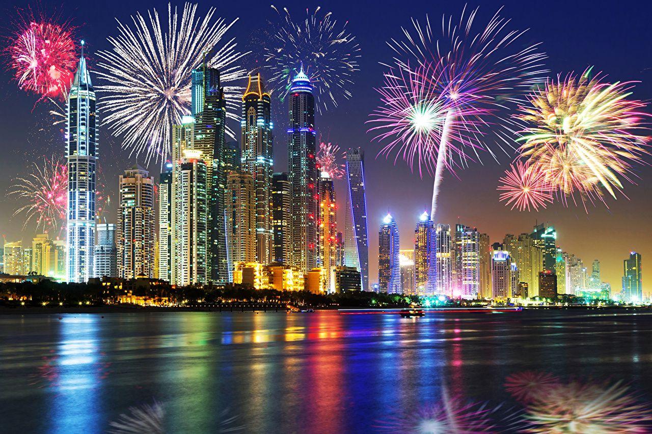 1280x853 Desktop Wallpaper Dubai New year Fireworks Emirates UAE Sky Night