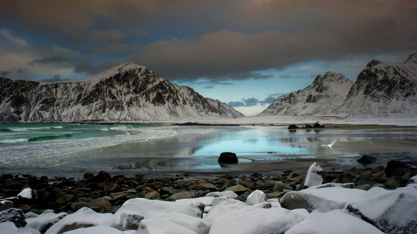 1366x768 Snow Mountain MacBook Air Wallpaper Download