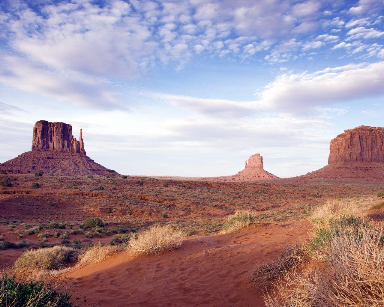 1280x1024 Summer Scene From The Wild West Desert Area Monument Valley View Arizona United States HD Wallpaper For Mobile Phones Tablet And Laptops 5200x3250 :