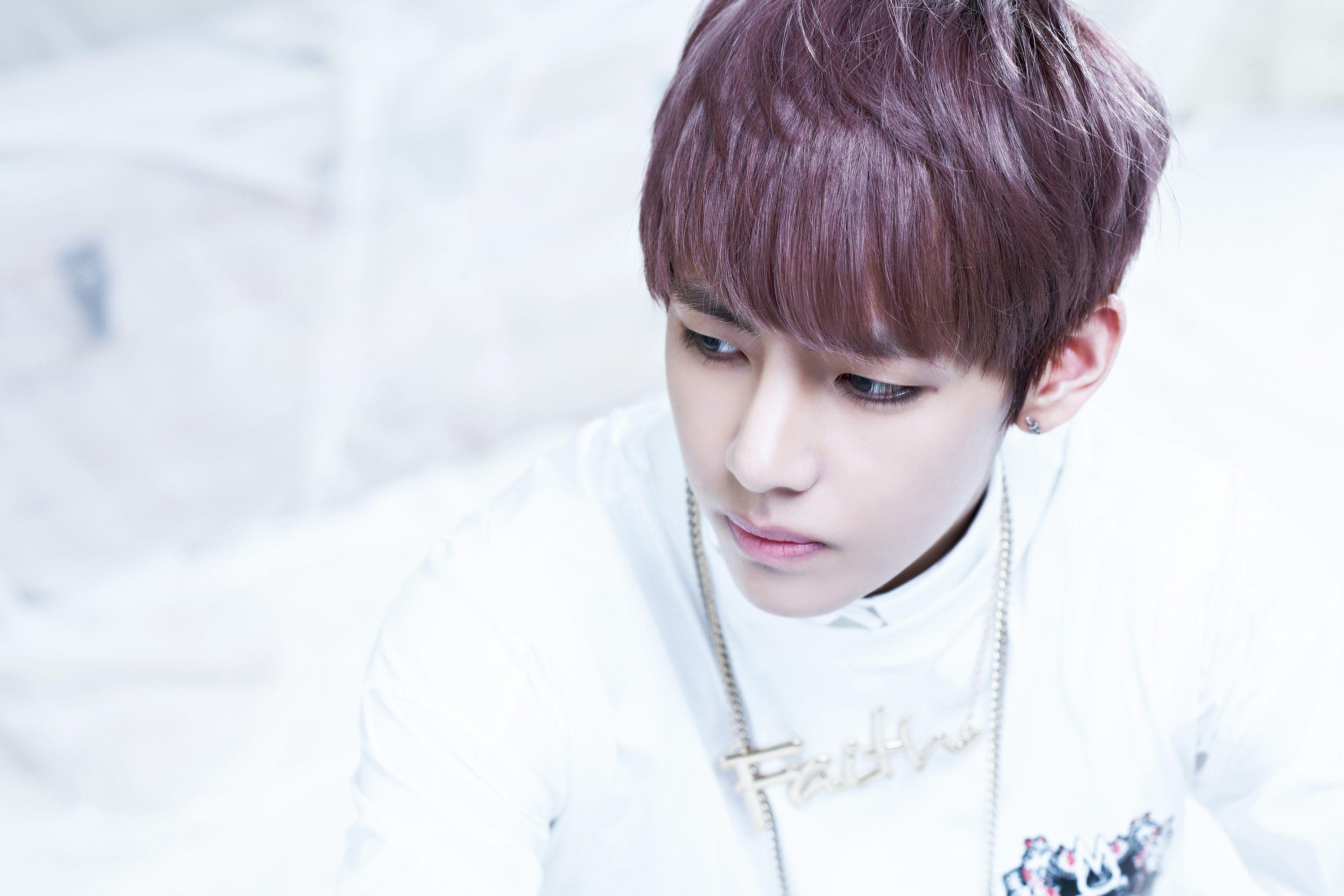 3000x2000 BTS V Desktop Wallpaper