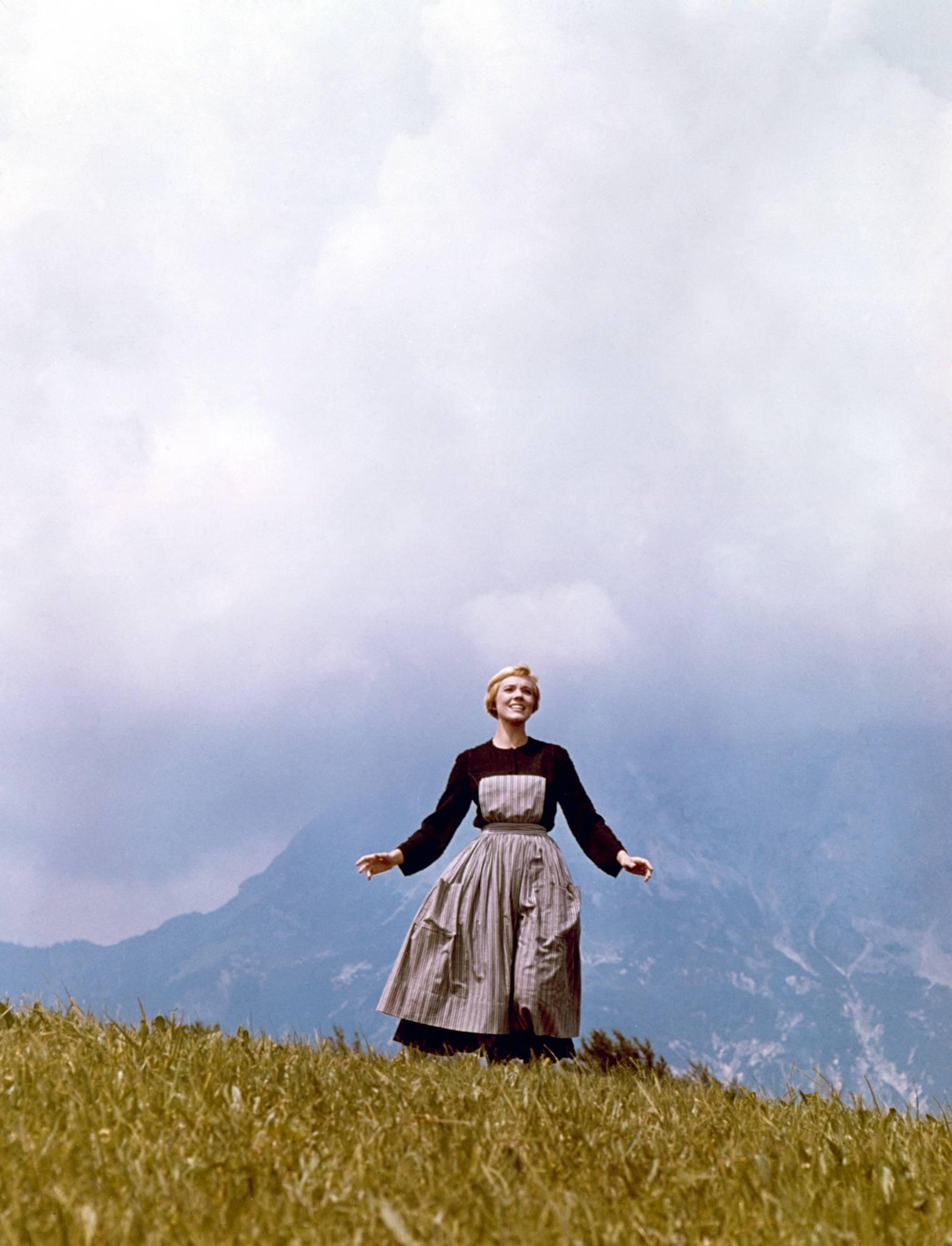 1523x1993 Julie Andrews Wallpaper