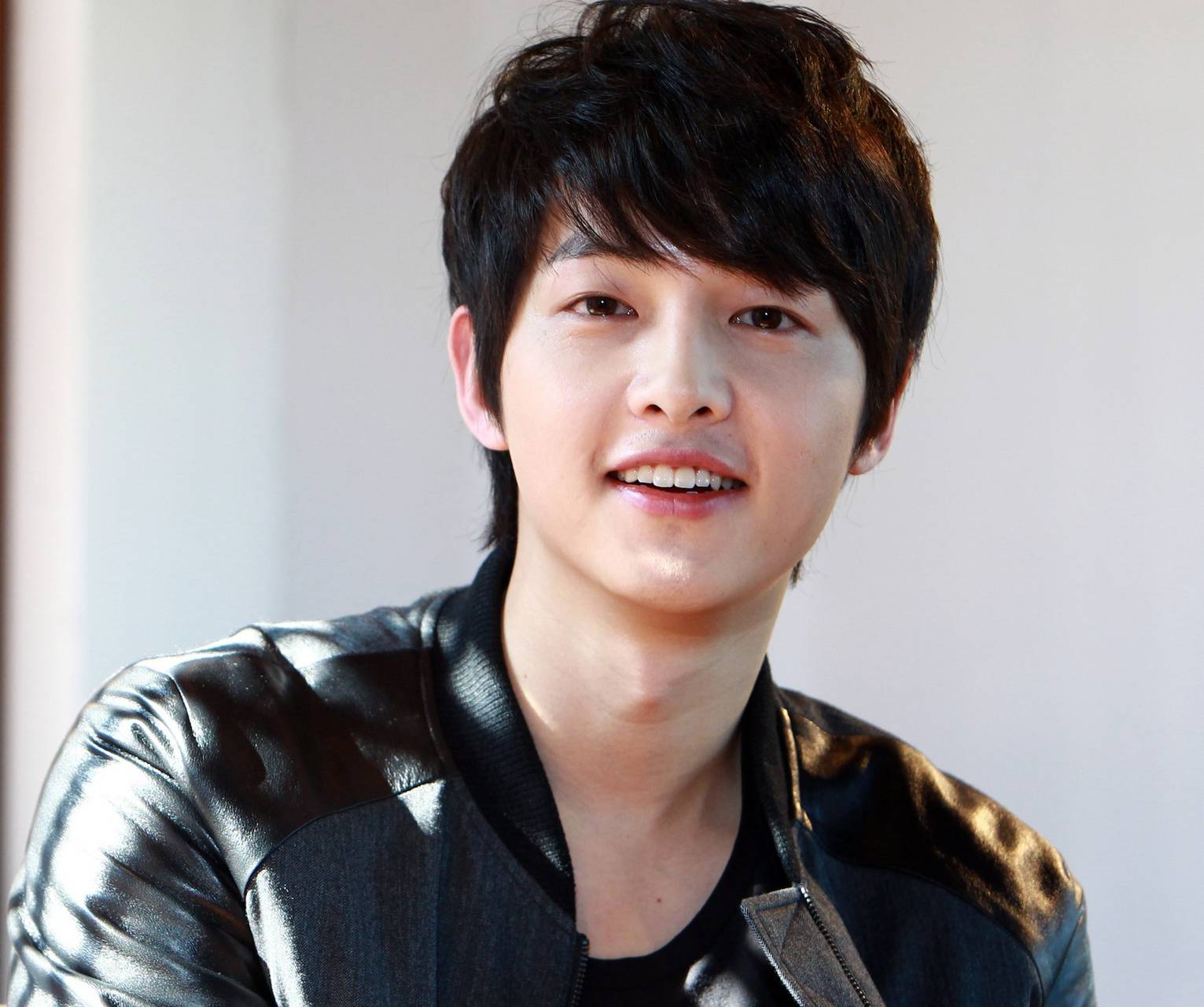 1531x1280 Download Song Joong Ki HD Wallpaper and Background