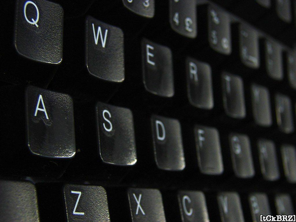 1024x768 QWRT ! not Qwerty. Its for you! :) forget about E !