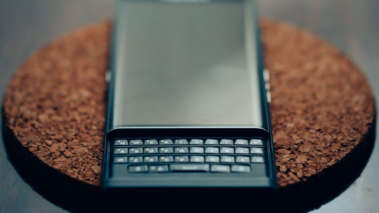 1600x900 The Best QWERTY Puns
