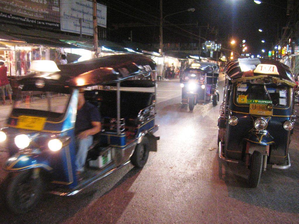 1024x768 Young Dane Robbed At Knifepoint By Tuk Tuk Scammers