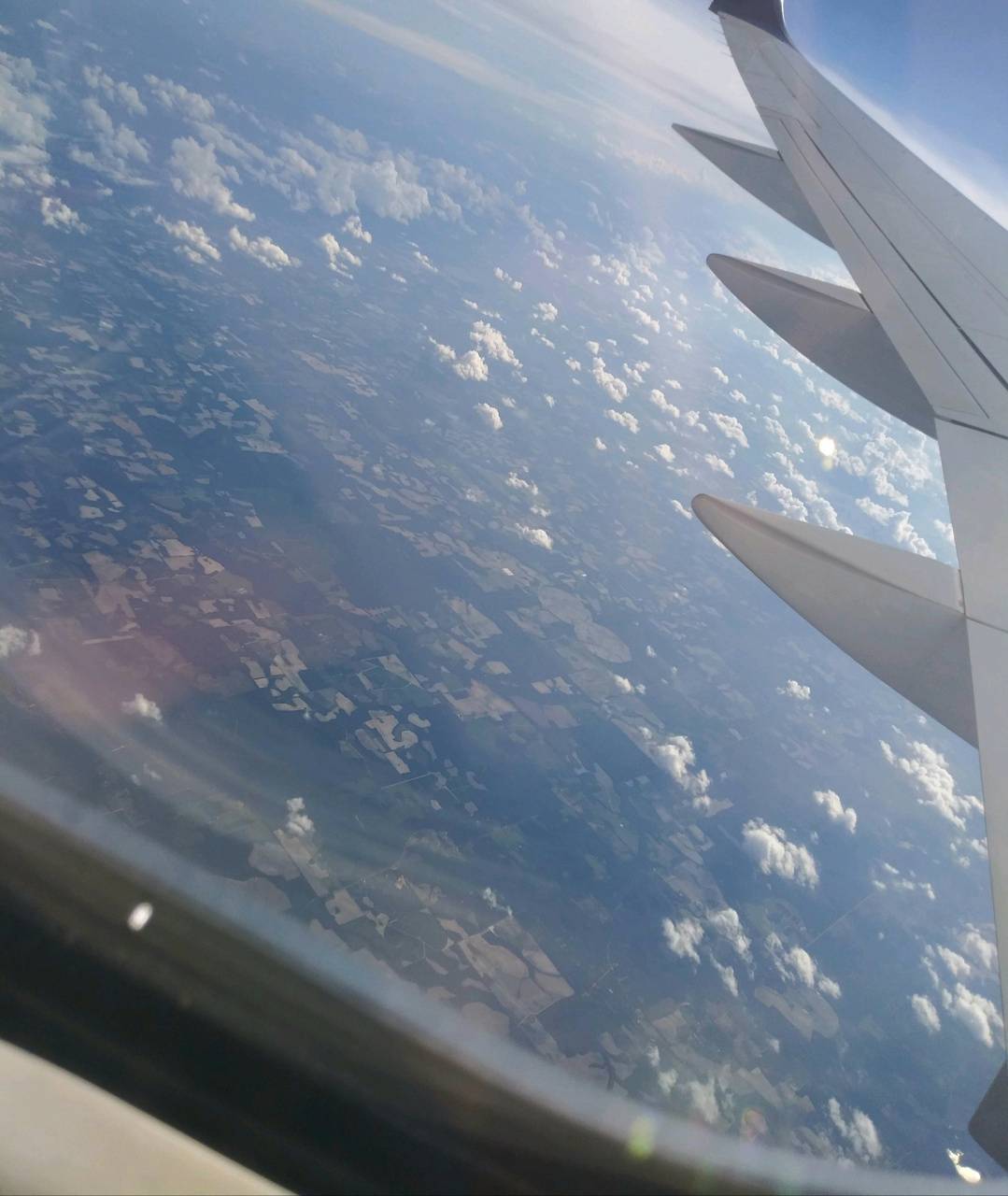 1079x1280 Aesthetic Airplane wallpaper