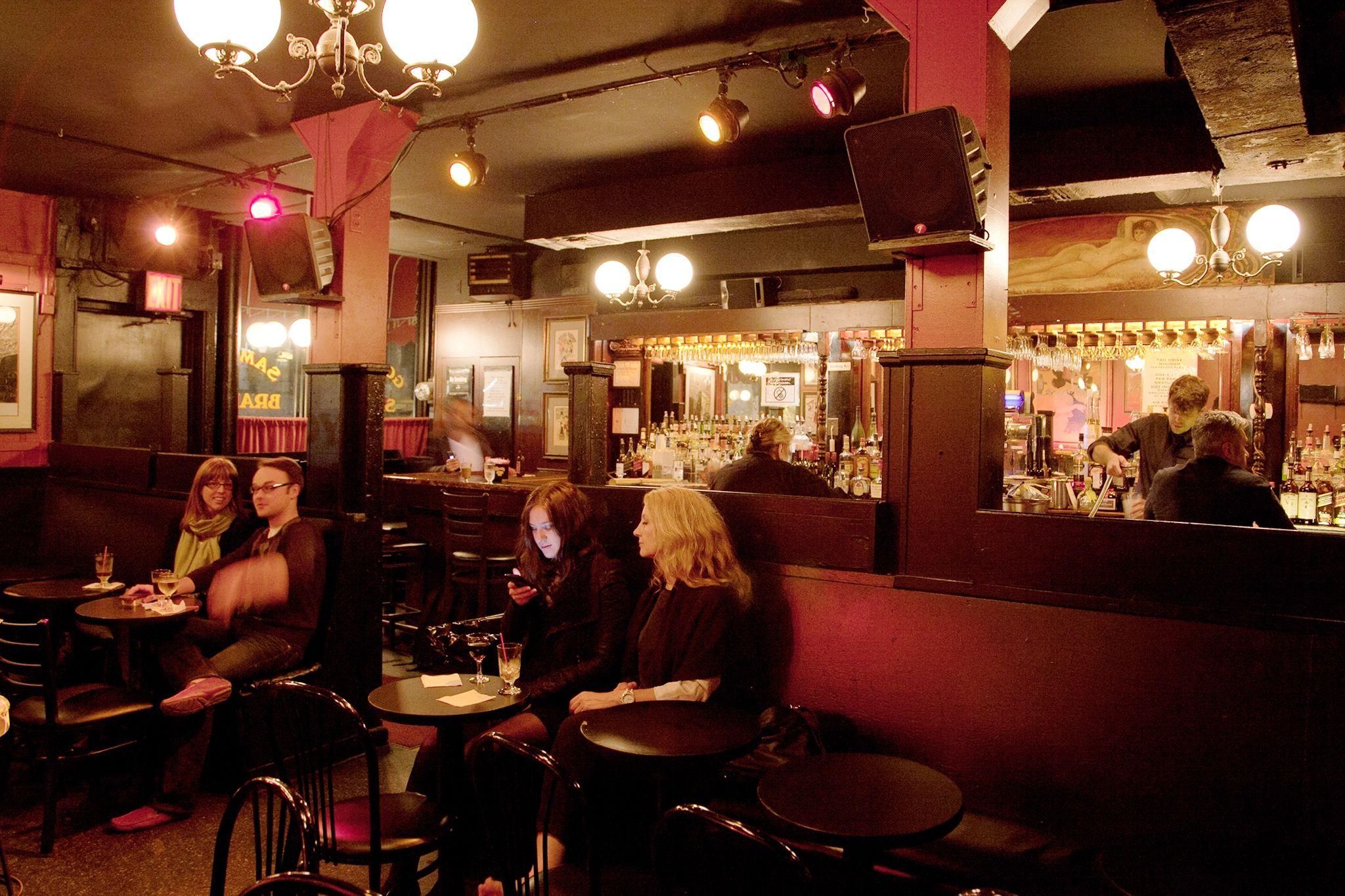 2048x1365 Fancy Piano Bar .
