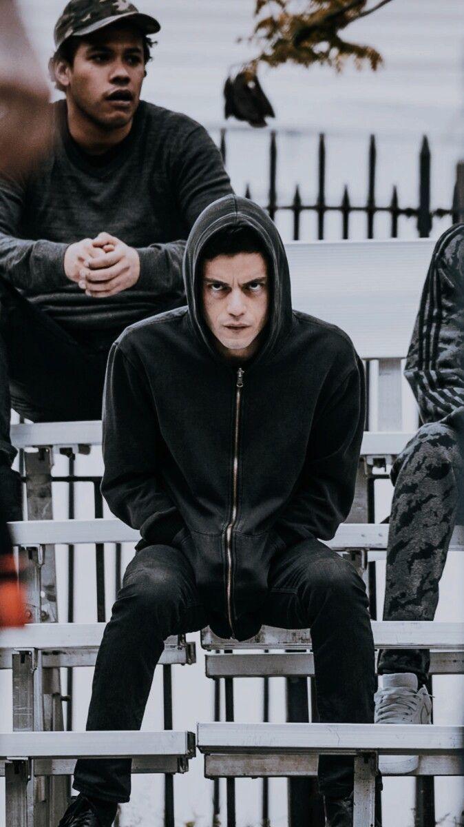 674x1200 Follow me for more / rami malek #ramimaleklockscreen #elliotalderson #mrrobot #ramimalek #bohemianrhapsody #freddiemercury. Rami malek, Mr robot, Freddie mercury