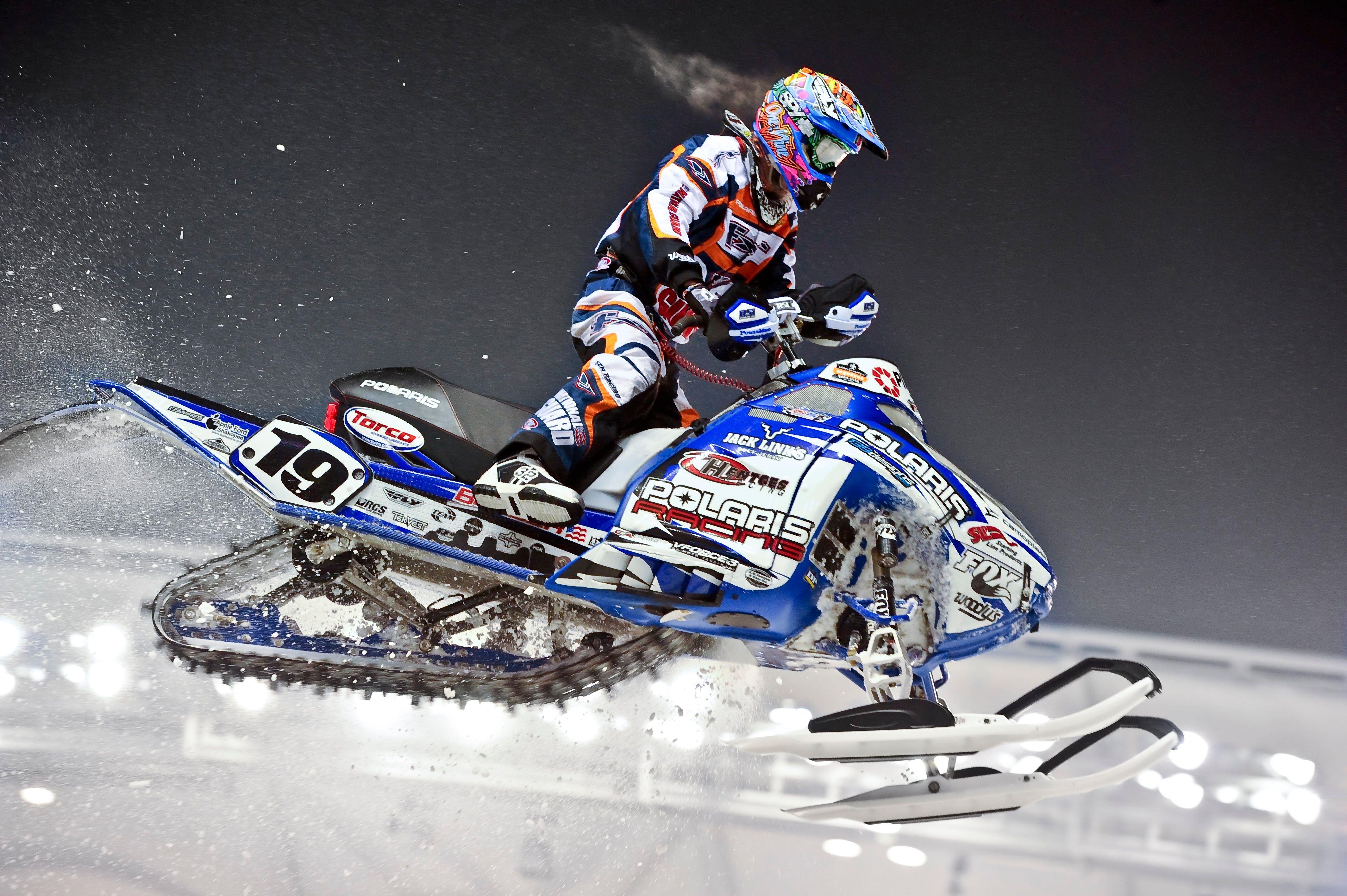 4256x2832 Snowmobile Wallpaper .