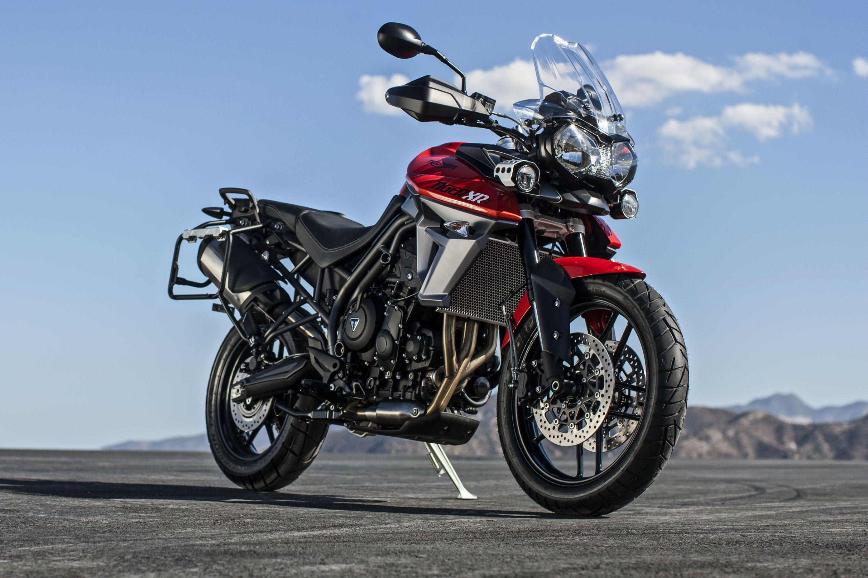 2785x1855 Triumph Tiger 800 Wallpaper