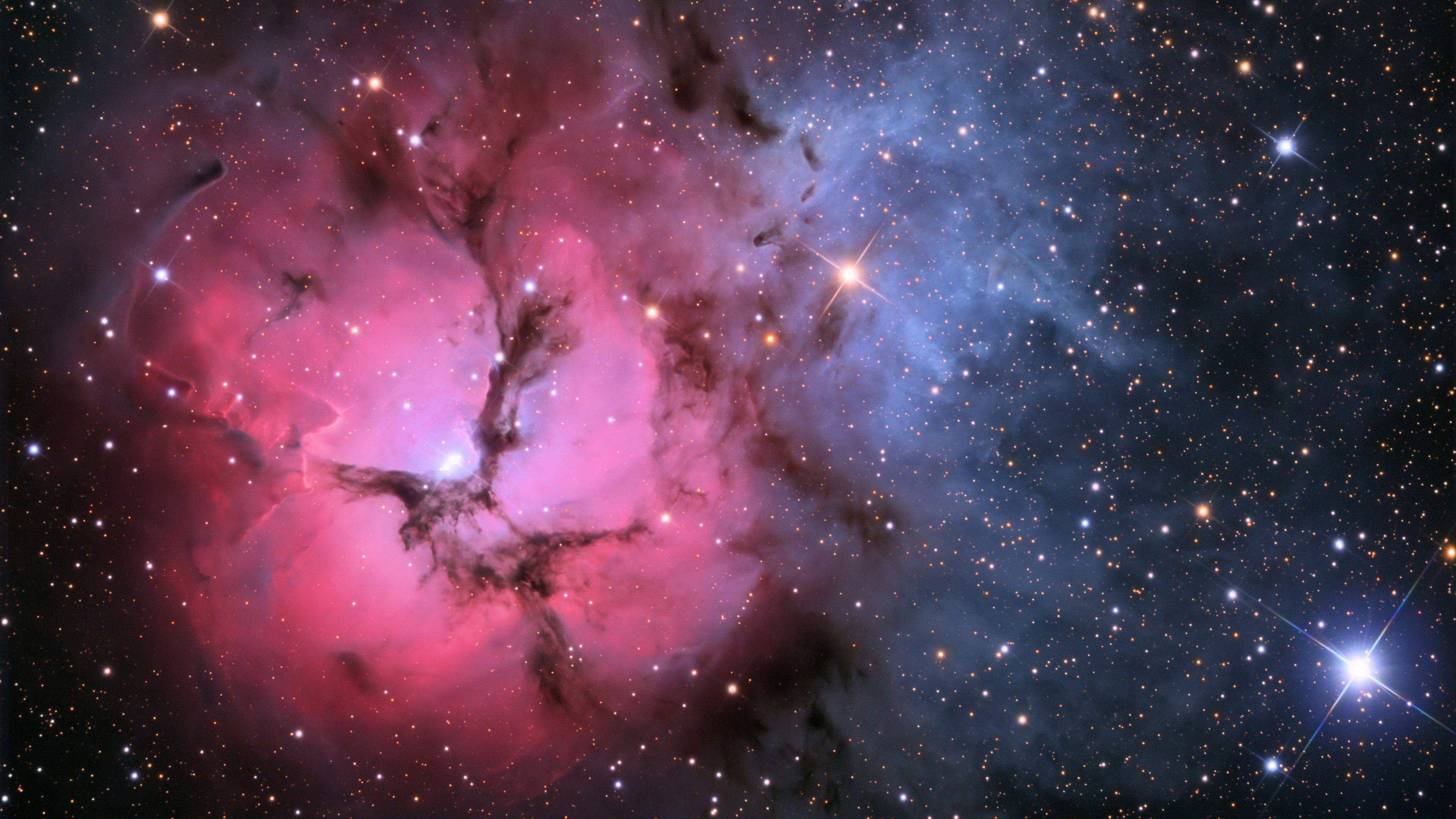 3840x2160 Pink and Blue Galaxy Wallpaper