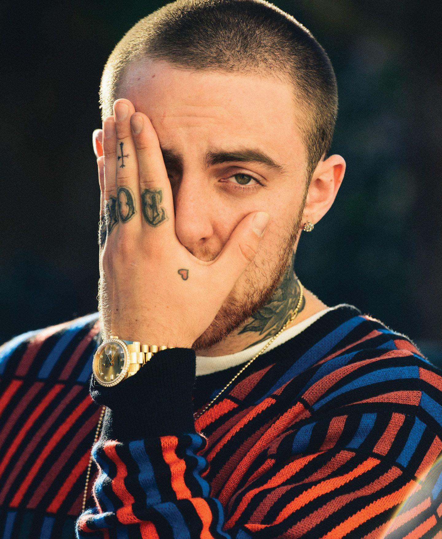 1440x1758 Cool Vintage Mac Miller Wallpaper