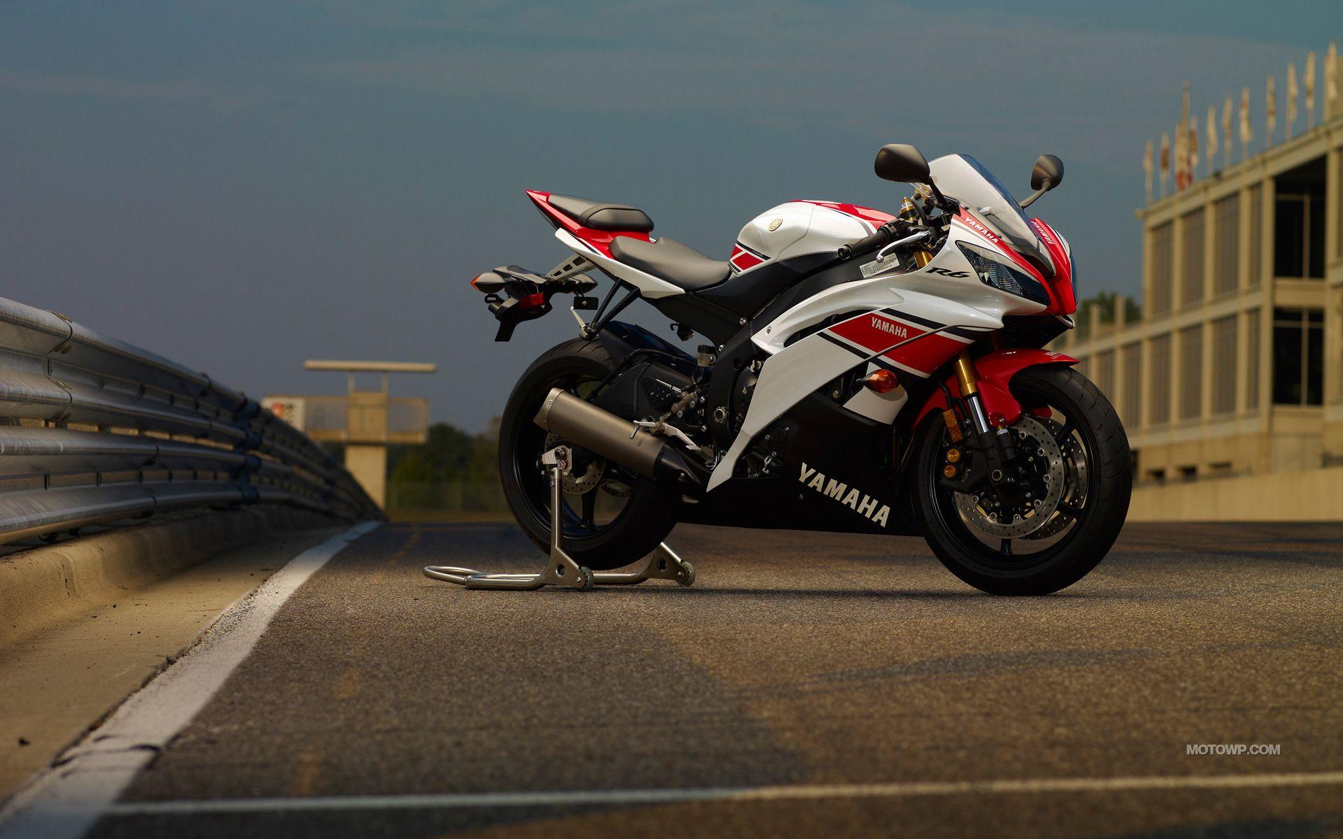 Yamaha R1 Red Wallpapers - Top Free Yamaha R1 Red Backgrounds