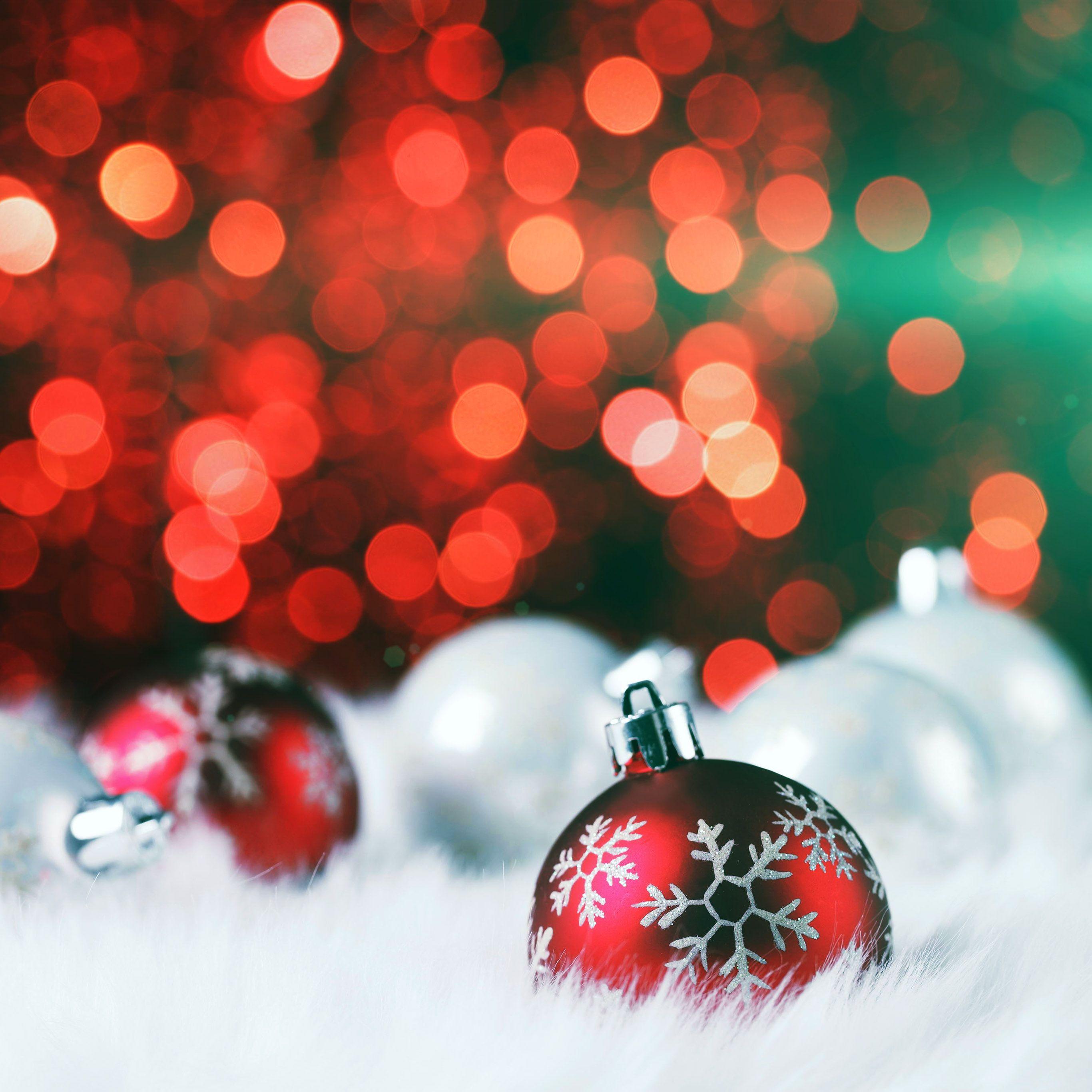 2732x2732 Christmas Bokeh Holiday Red Illustration Art Flare Wallpaper