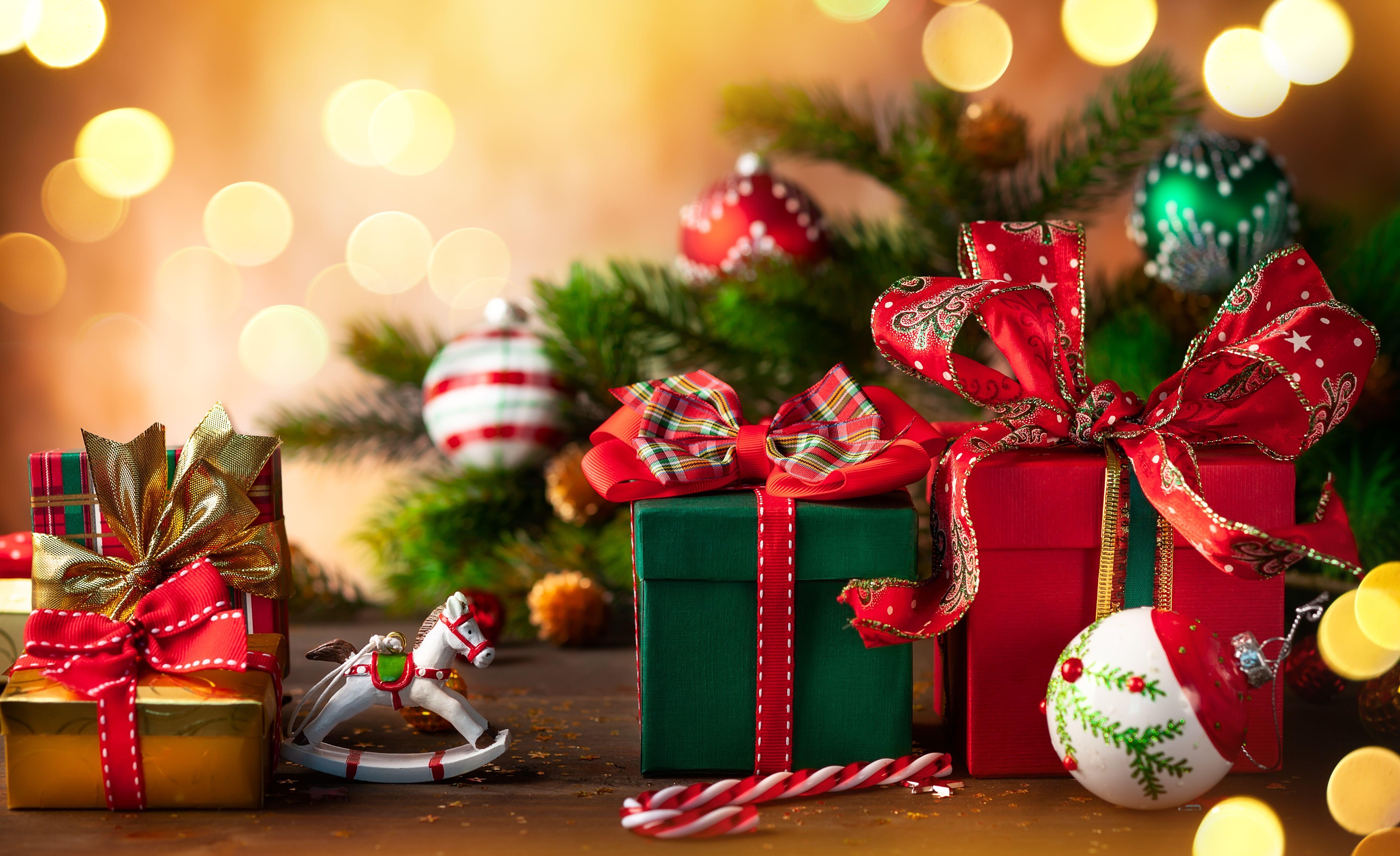 5616x3432 Christmas, Gift, Bokeh wallpaper