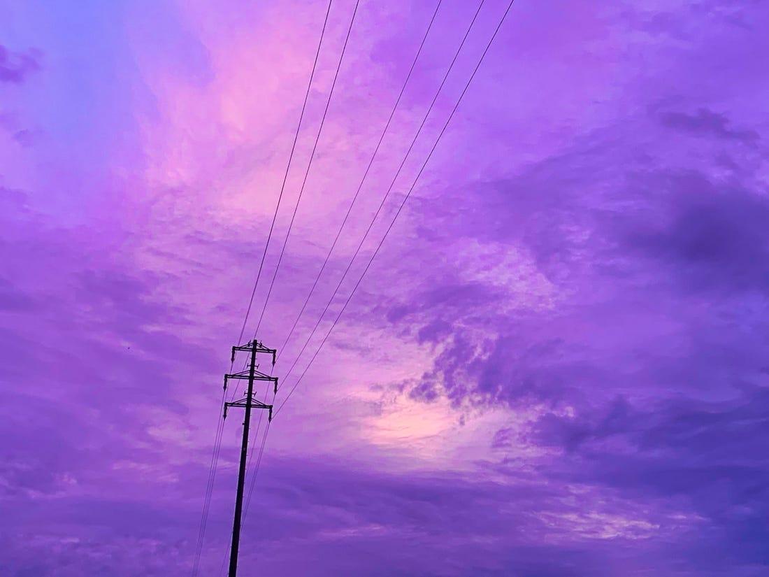 1100x825 Aesthetic Japan Purple Sky Wallpaper