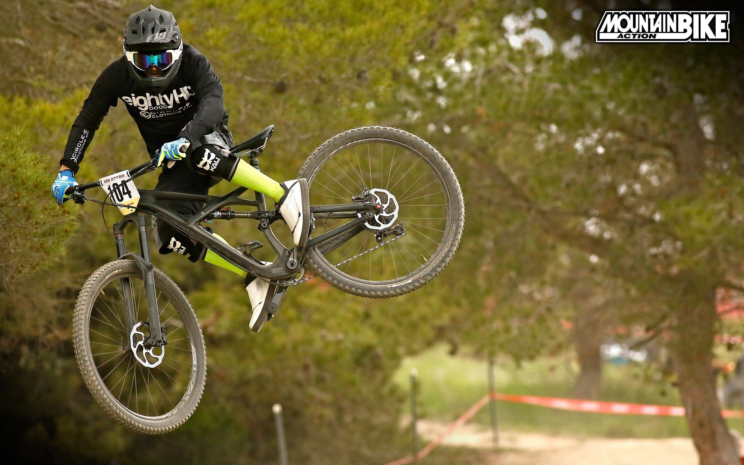 2560x1600 Downhill Mountain Bike 2018 Wallpaper background picture