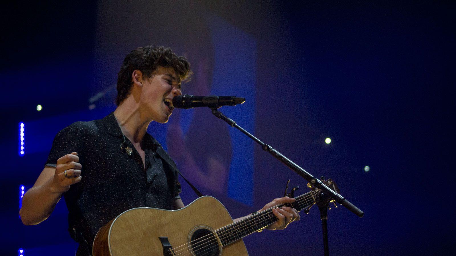 1600x898 Shawn Mendes Laptop Wallpaper