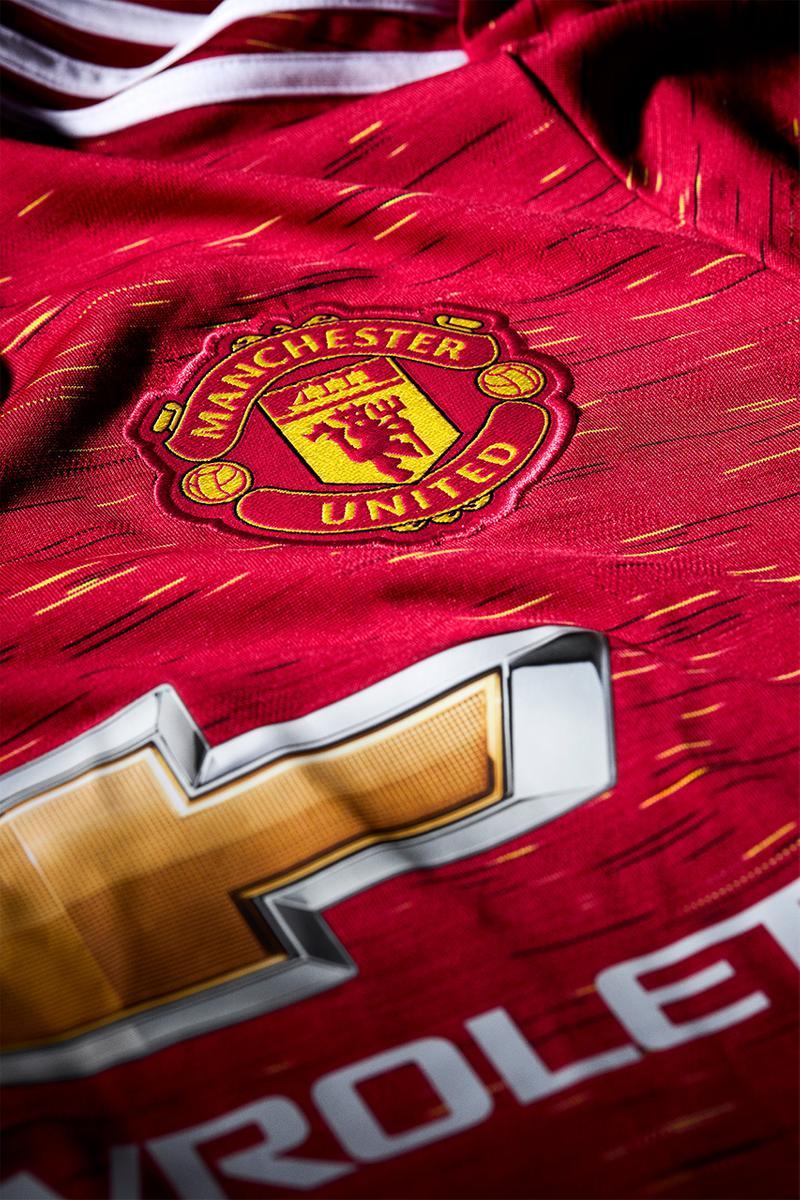 800x1200 iPhone Jersey Manchester United 2021 Wallpaper