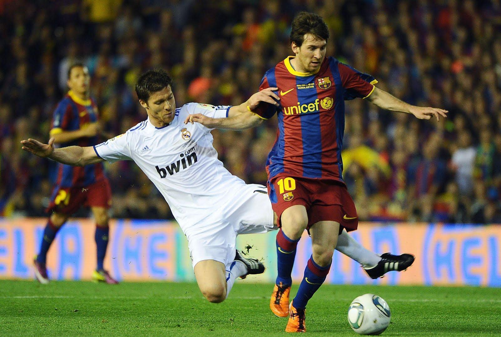 1600x1076 Ronaldo And Messi Wallpaper 1600x Ronaldo Vs Messi Wallpaper 2016