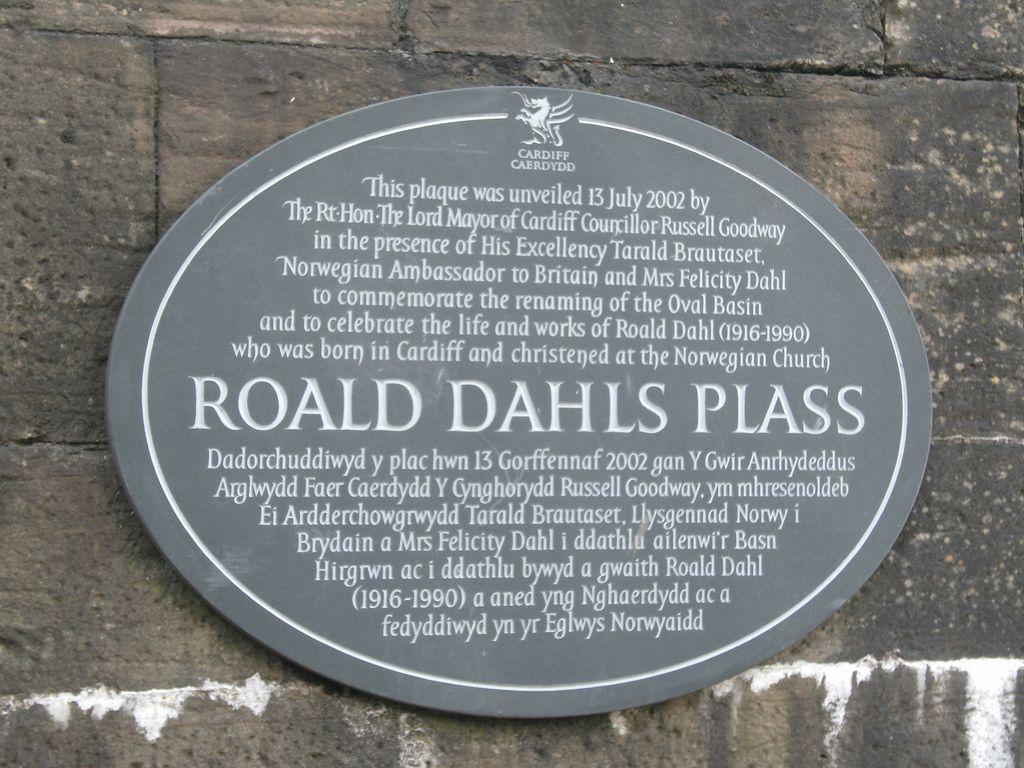 1024x768 Roald Dahl wallpaperx768